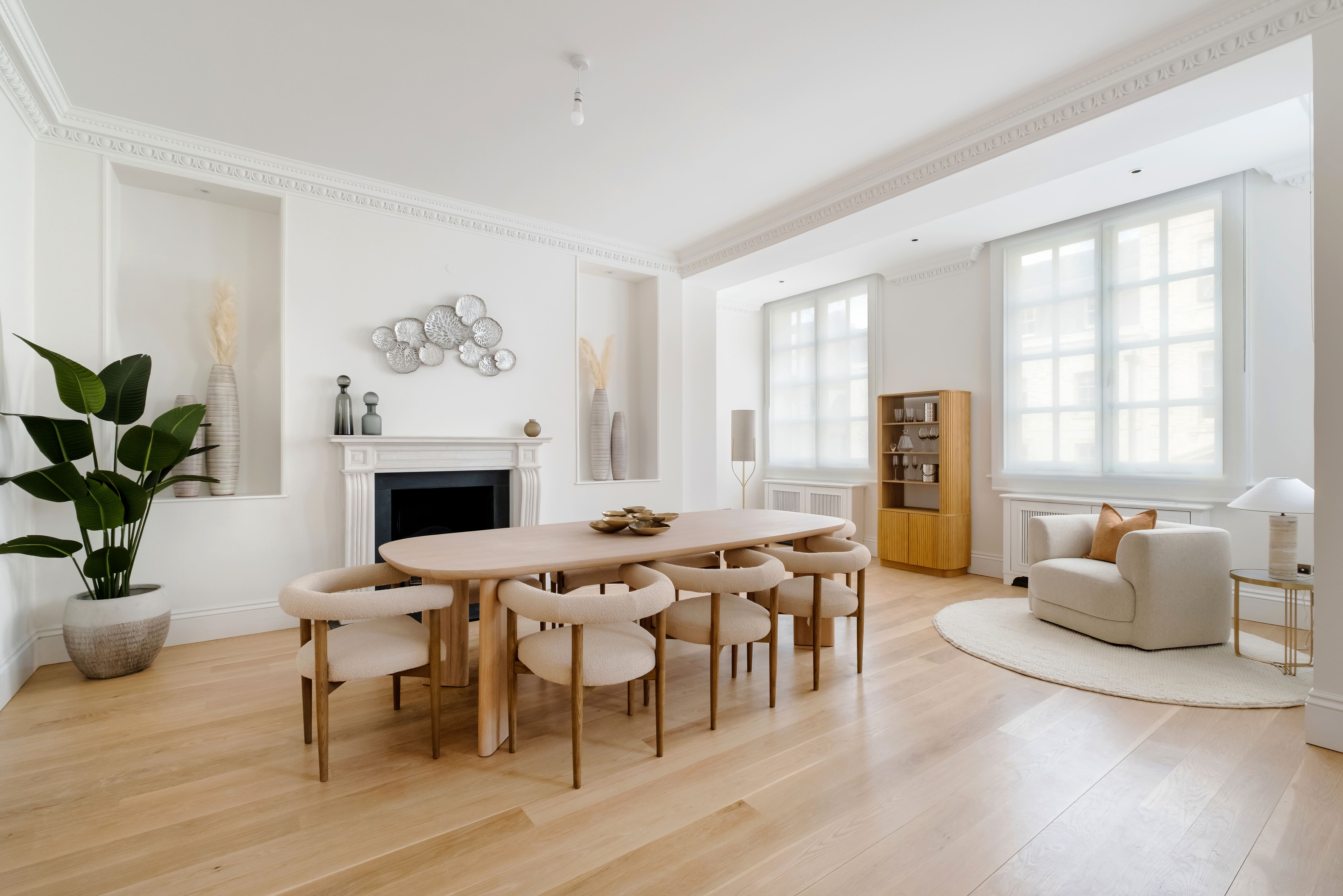House Grosvenor Mayfair Mayfair 35: Elegant 3-Bedroom Apartment Rental with Private Lift and Air-Con, Mayfair London