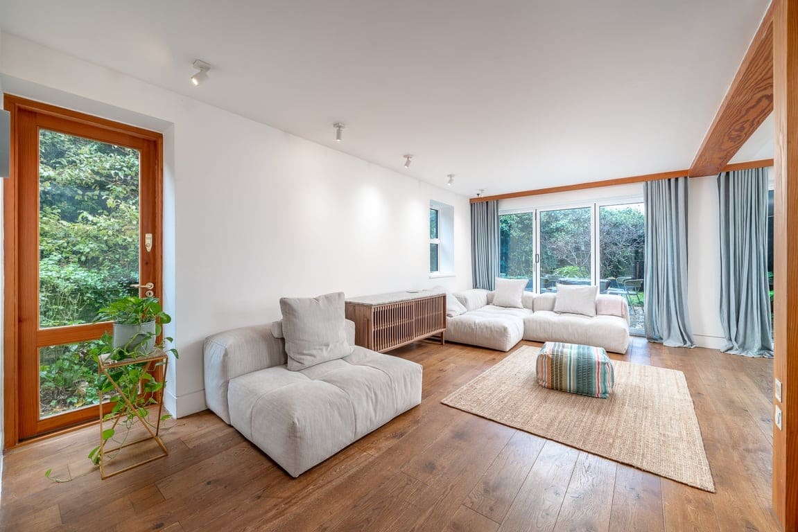 House Hackneywell Hackney: Luxury 4-Bedroom House with Family-Friendly Amenities, Hackney