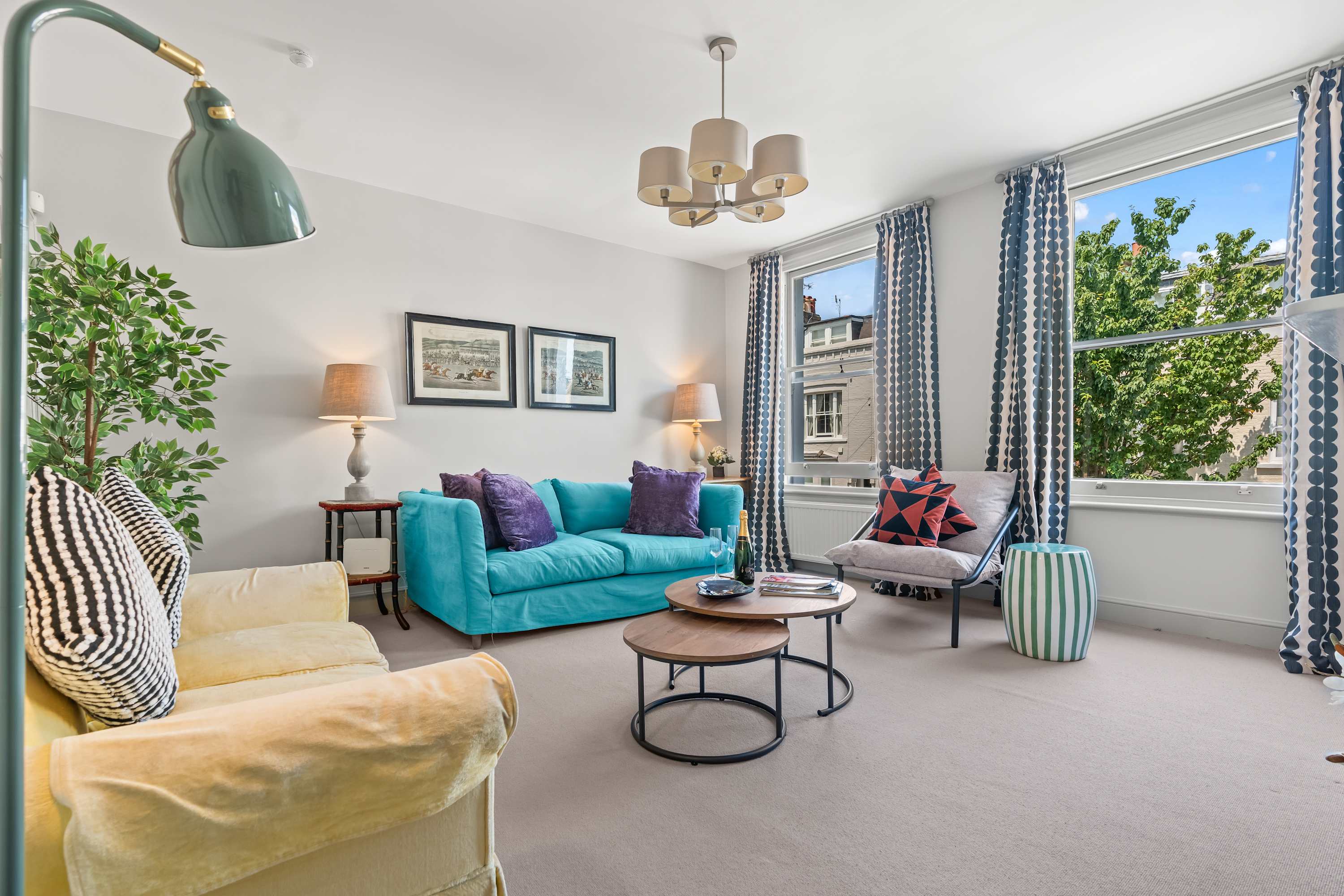 House Hammersmith Brook Green: Stylish 2-Bedroom Apartment Rental with Family Features, Brook Green London