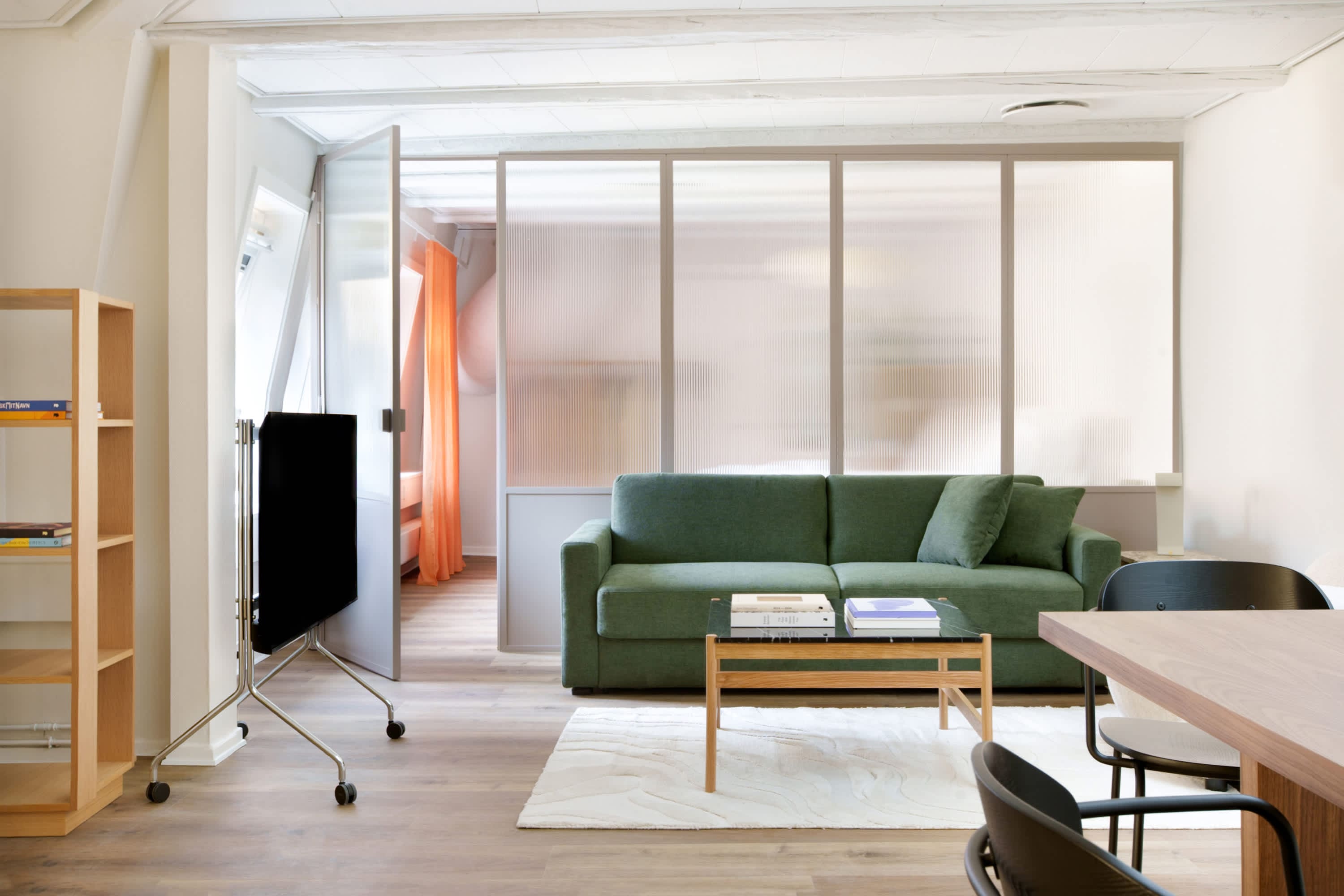 Villa Lysias Kastellet Nyhavn: Charming 3-Bedroom Townhouse Rental with Gym Access in Nyhavn