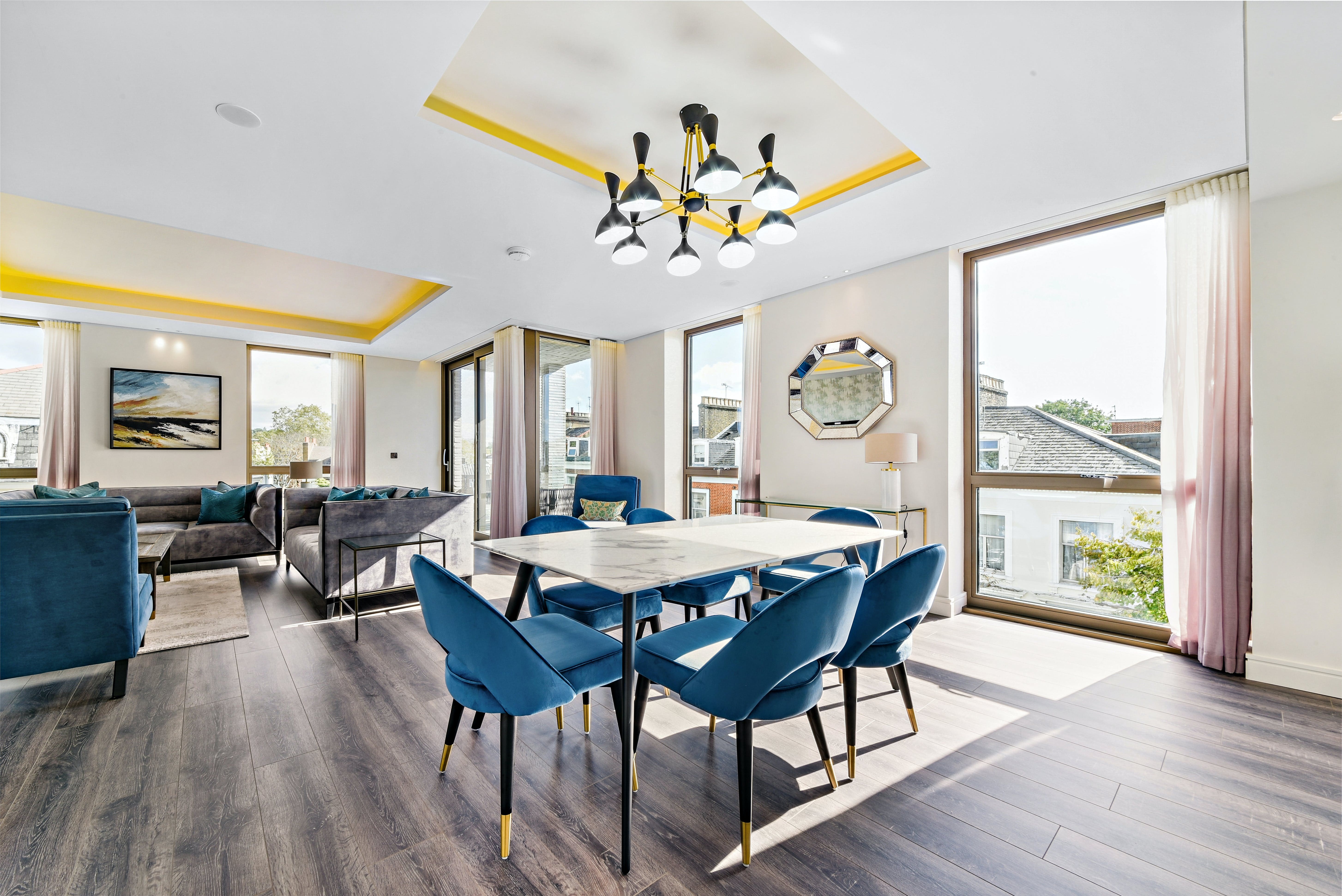 House Helm HollandRoad Holland Park: Stylish 2-Bedroom Apartment Rental with Family-Friendly Features, Holland Park London