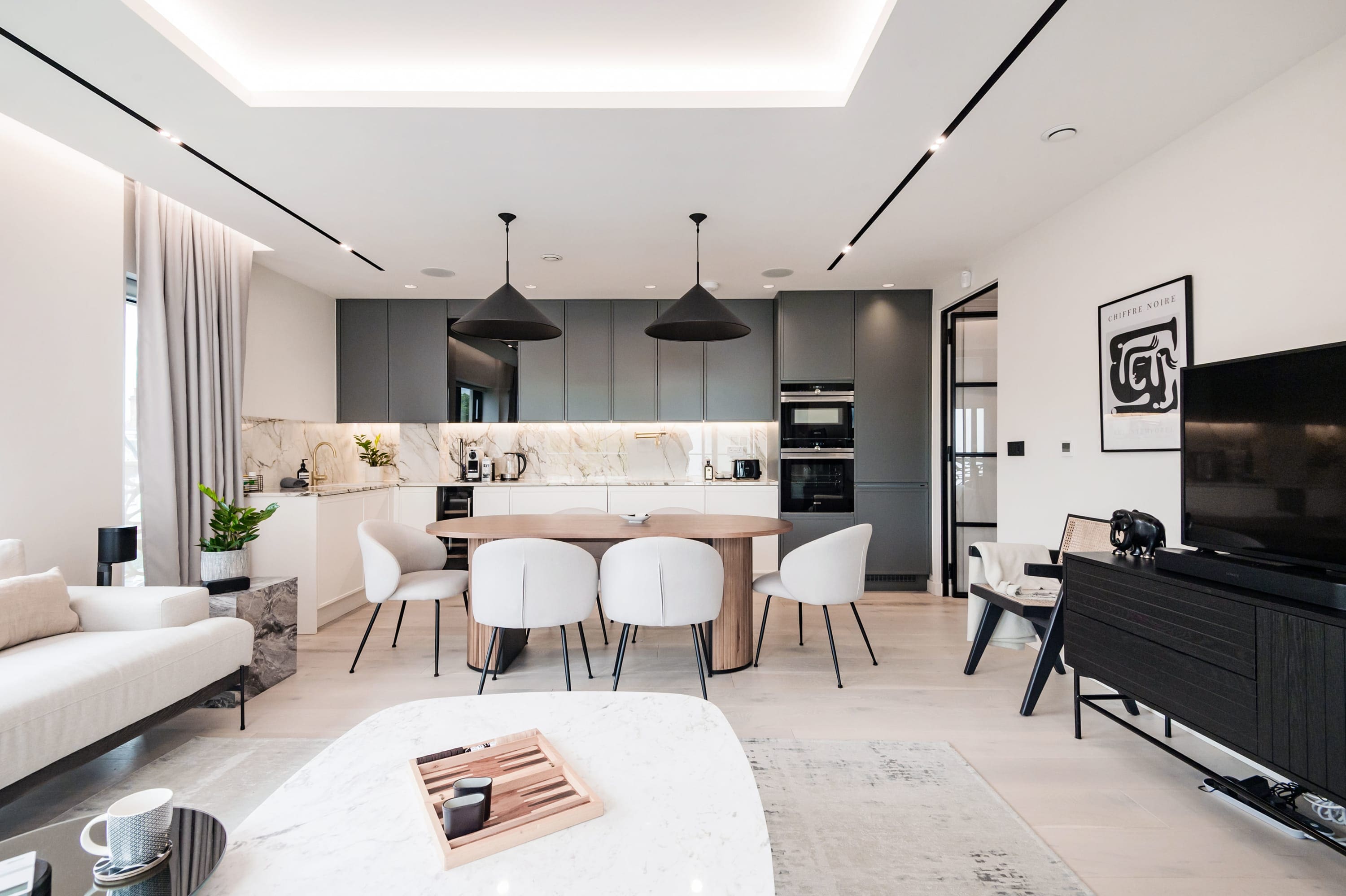 House Kilburn Queen’s Park: Stylish 2-Bedroom Apartment Rental with Rooftop Terrace in Queen’s Park London