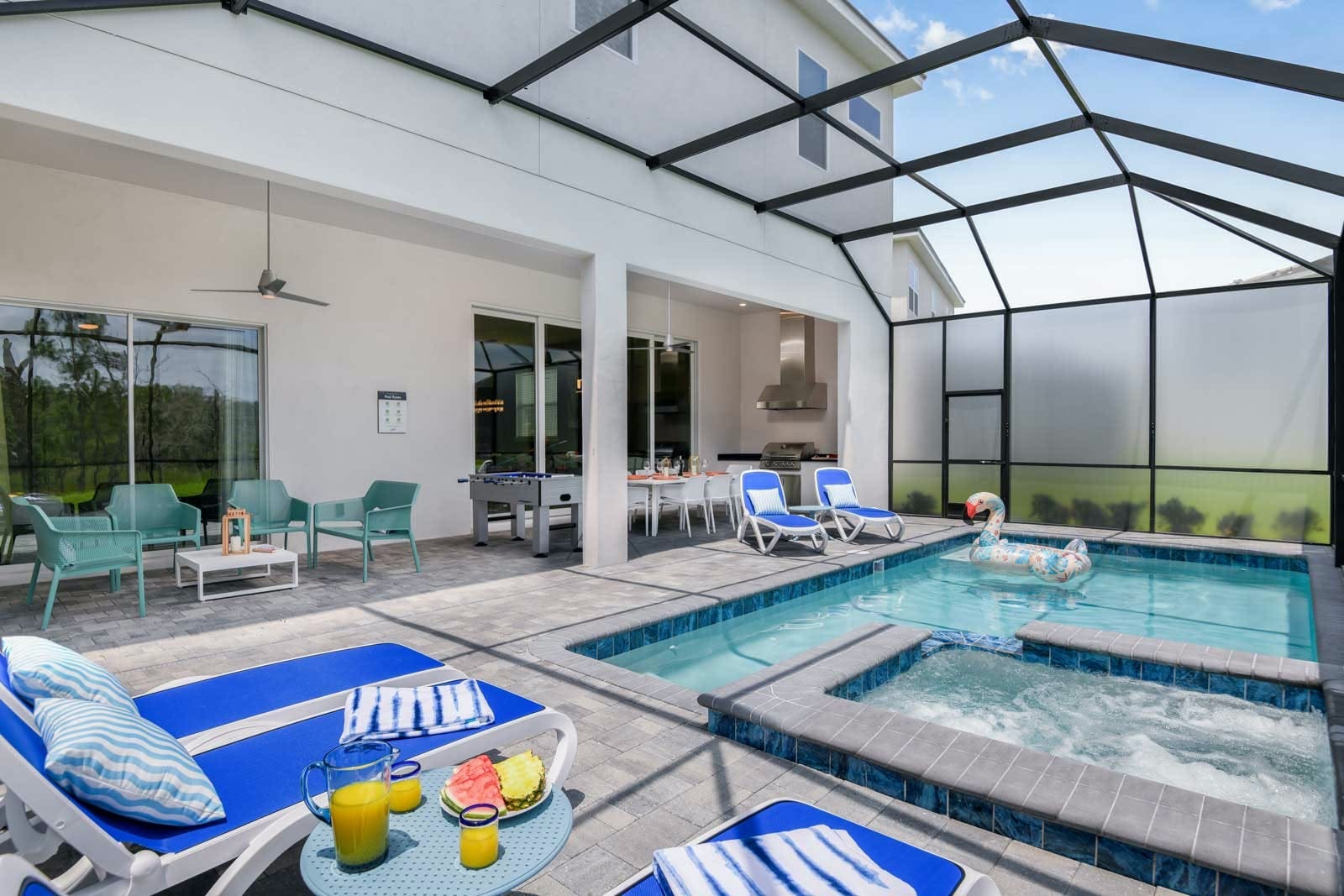 Villa Zephyros Lake Wales Florida: Spacious 6-Bedroom Villa with Pool and Gym, Polk County