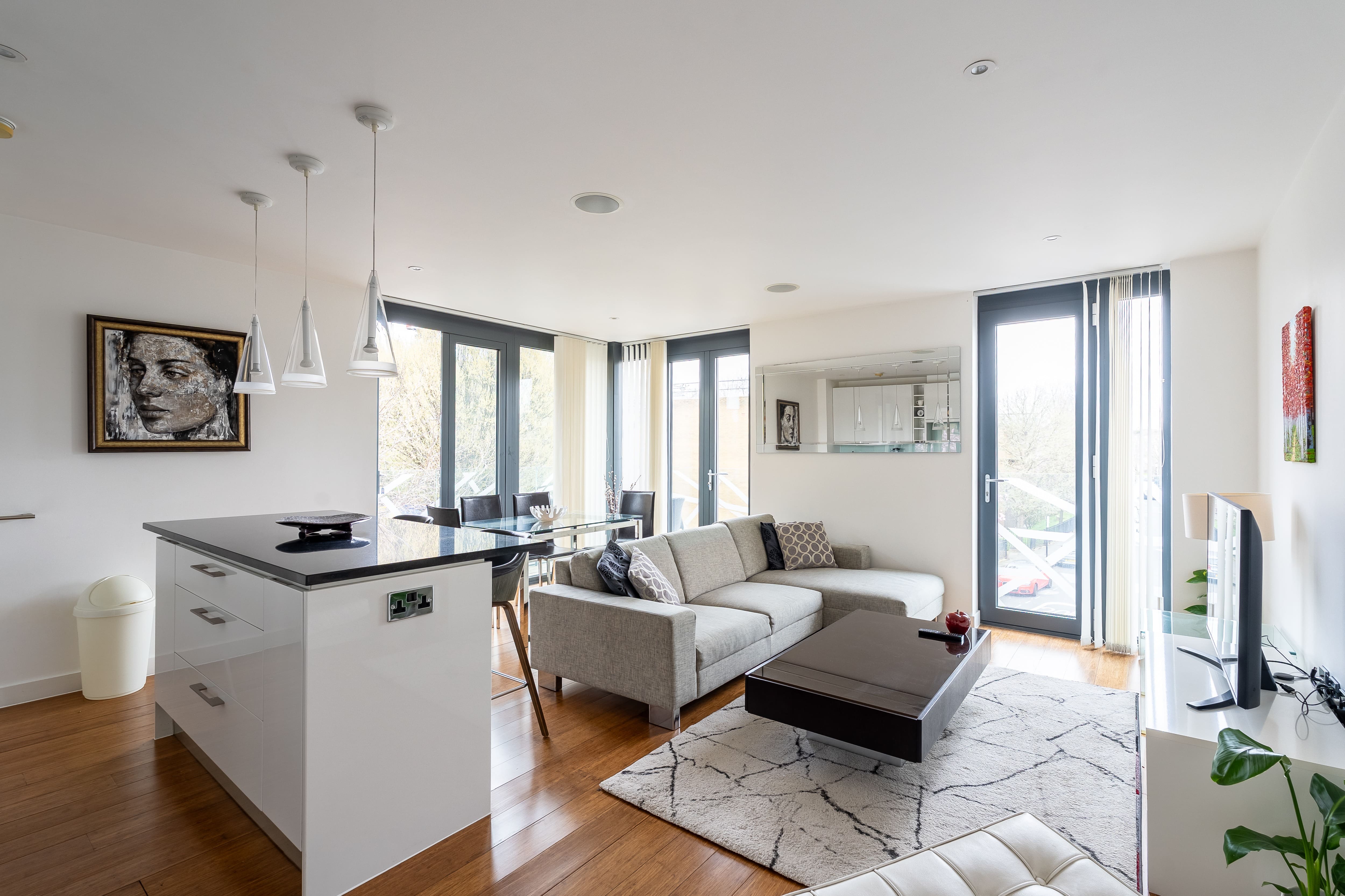 House Boreas Pembridge Notting Hill: Luxury 2-Bedroom Apartment with Balcony and Air Conditioning, Notting Hill