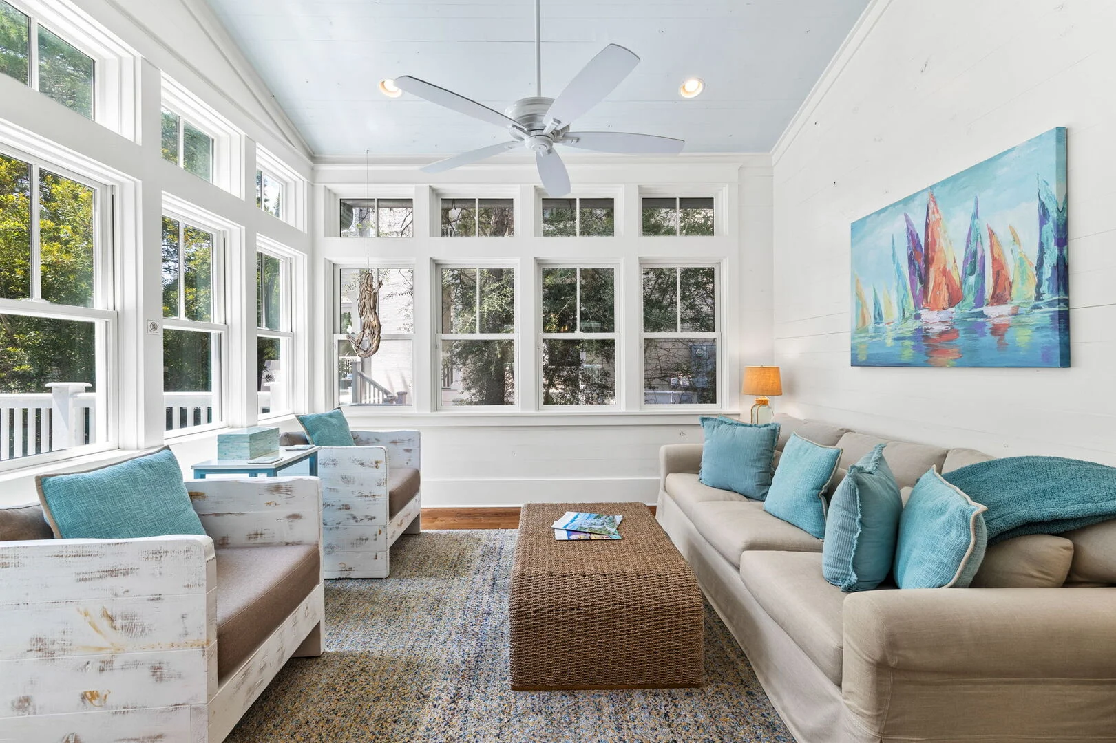 House Magnolia Watercolor: Luxury 5-Bedroom Villa with Seaview and Pool, Walton County