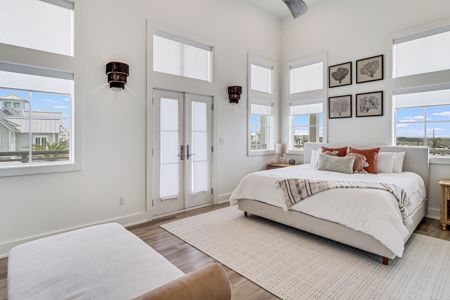 House Mesquite Corpus Christi: Luxury 4-Bedroom Villa with Private Pool, Nueces County
