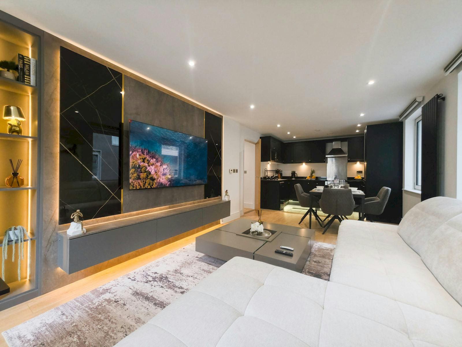 House Mudchute Isle of Dogs: Stylish 2-Bedroom Apartment with Seaviews, Isle of Dogs