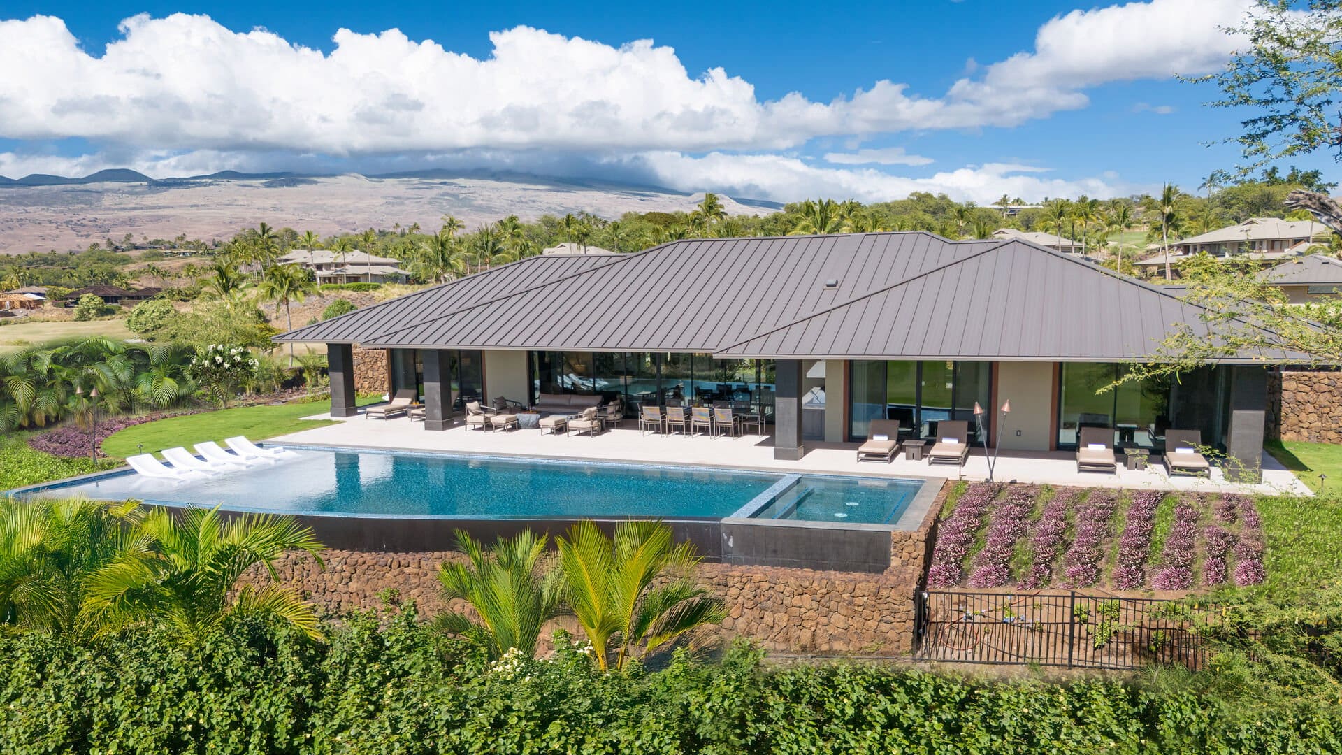 Villa Zephyros Waikoloa Hawaii: 5-Bedroom Luxury Villa with Pool and Seaview, Hawaii