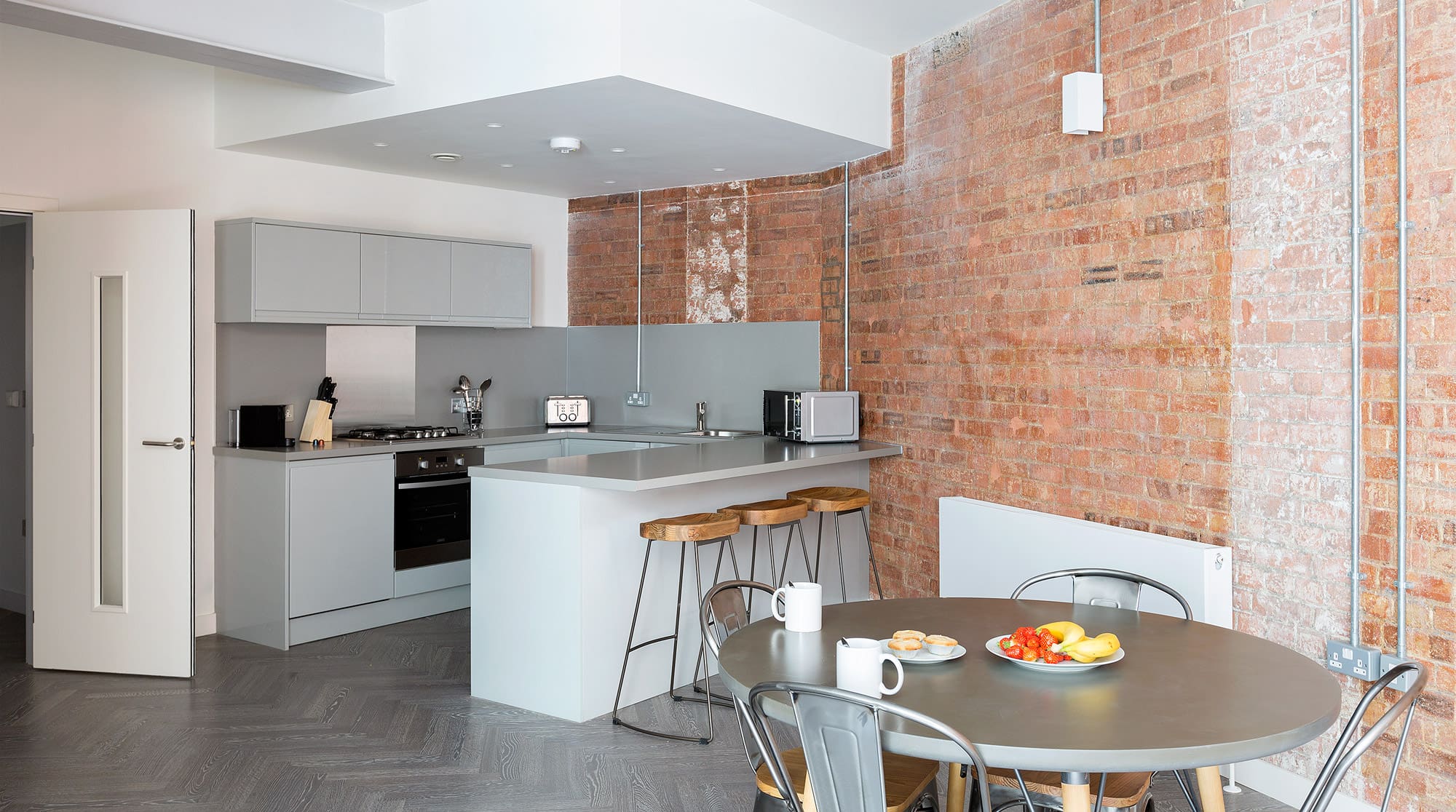 House Old Street London: Chic 1-Bedroom Apartment Rental with Concierge Service, St. Luke’s London