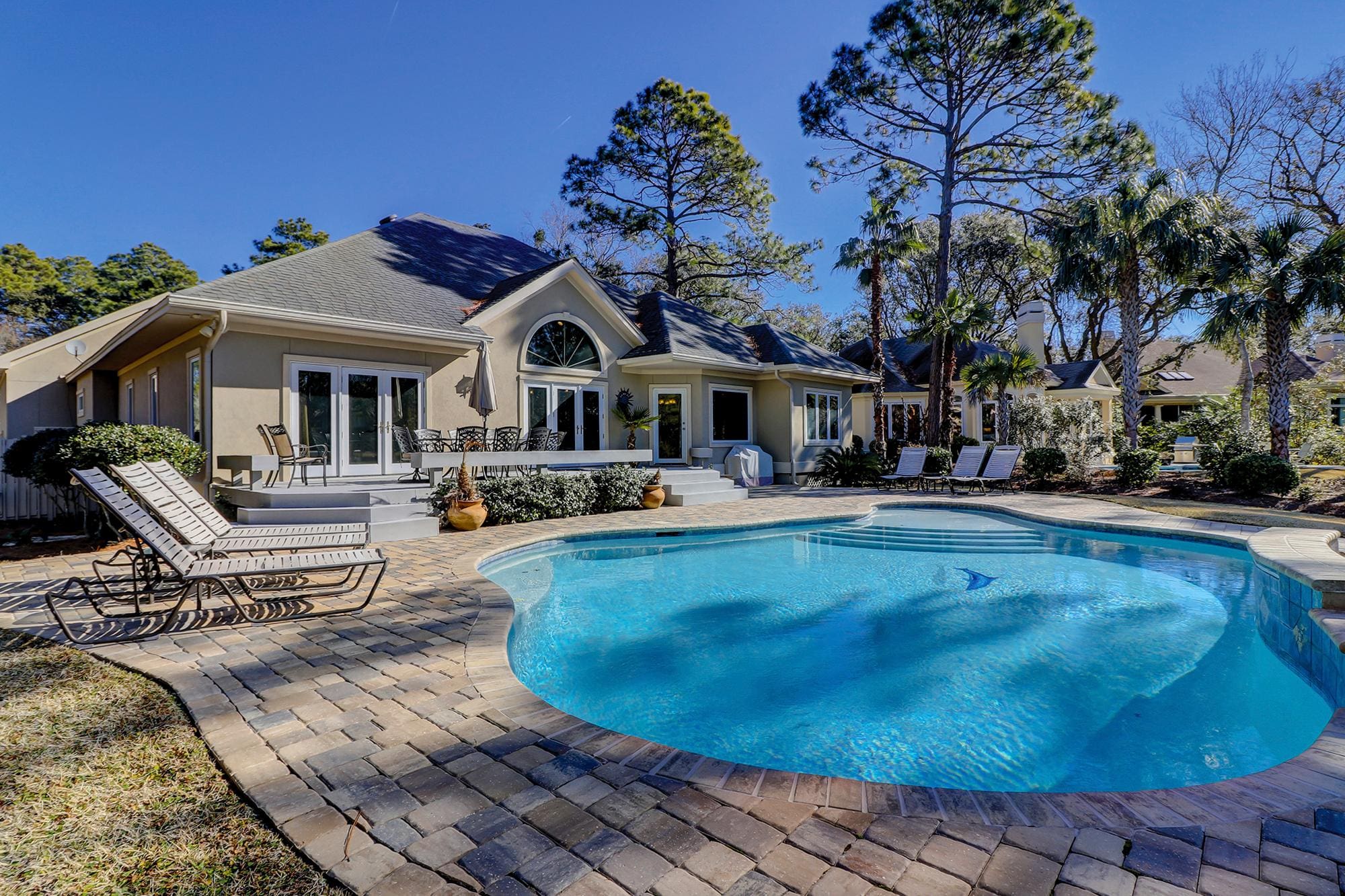 Villa Aurore Jarvis Creek Hilton Head: Luxury 5-Bedroom House with Pool and Seaview, Hilton Head