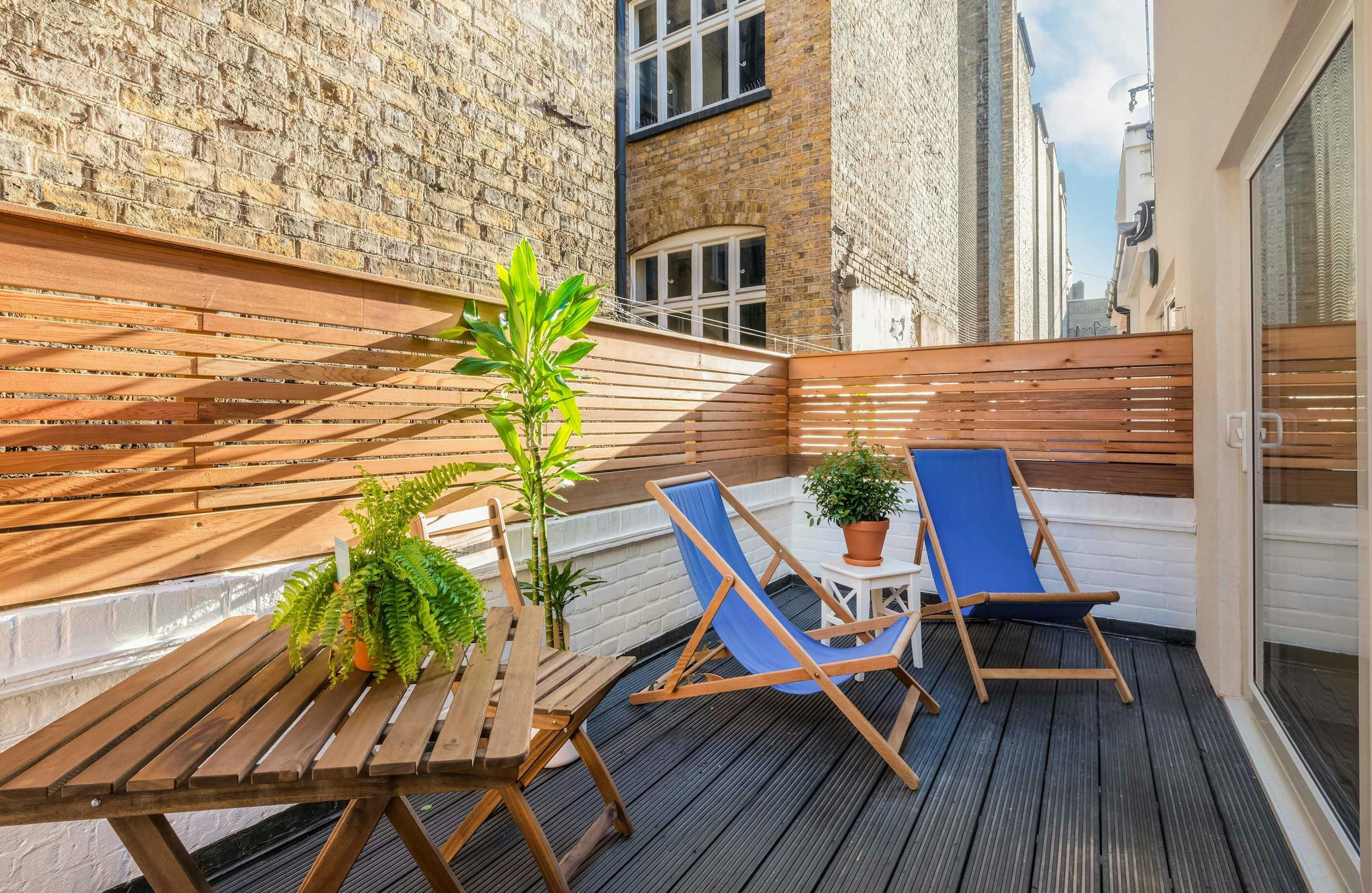 House Azur Cromwell South Kensington: Stylish 3-Bedroom Townhouse with Air-Con in South Kensington