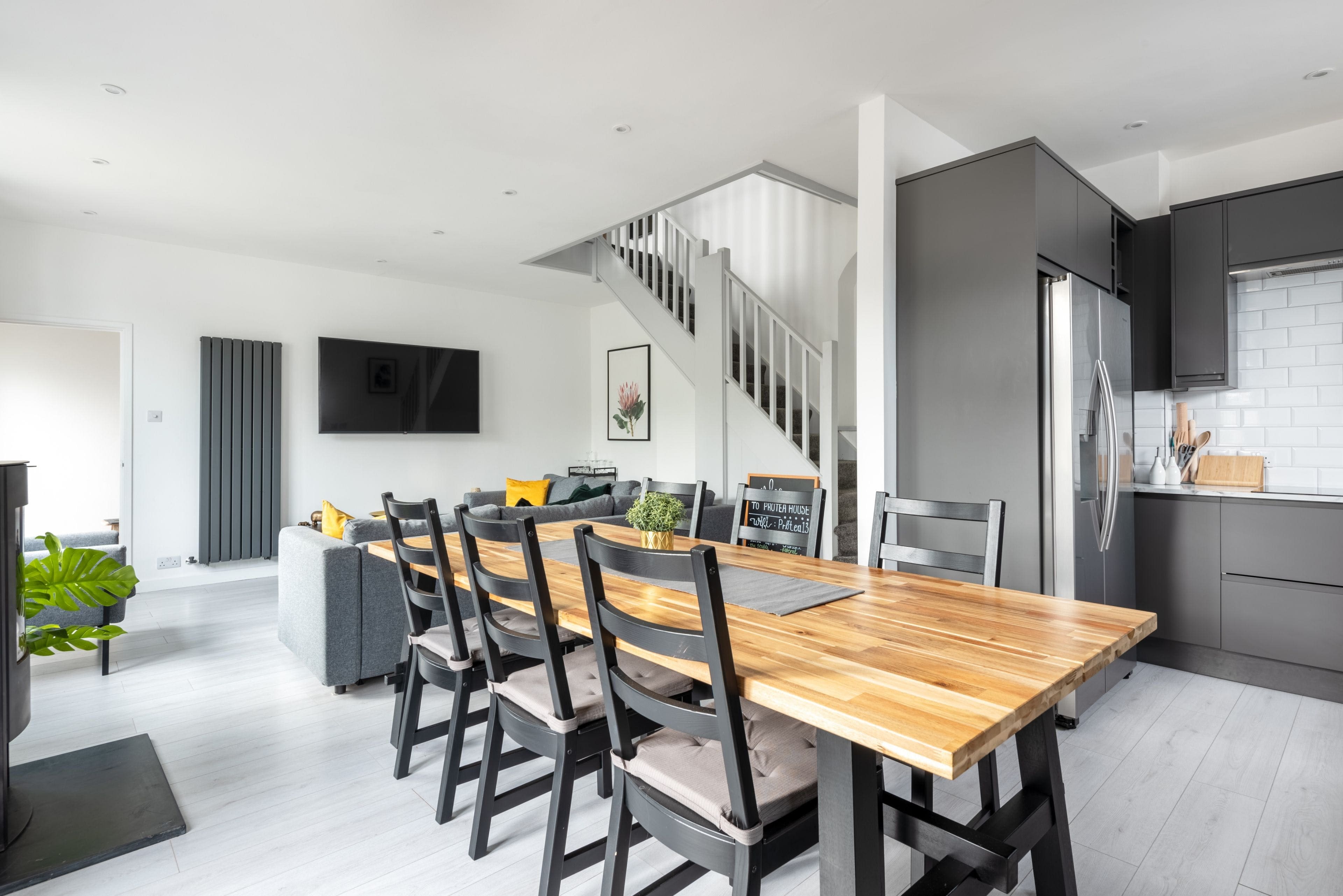 House Helm Tolcarne Newquay: Luxury 4-Bedroom House with Sea Views and BBQ, Newquay