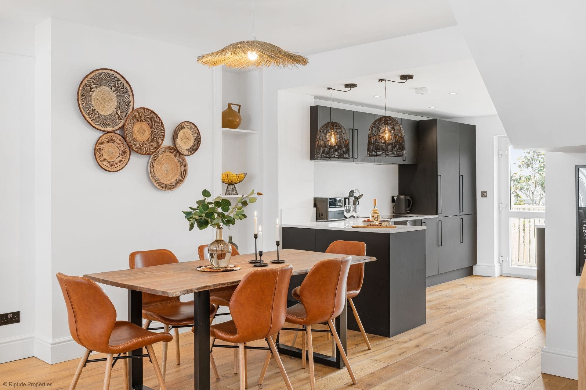 House Pentire Newquay Newquay: Luxury 3-Bedroom Villa with Sea Views and Family Features, Newquay