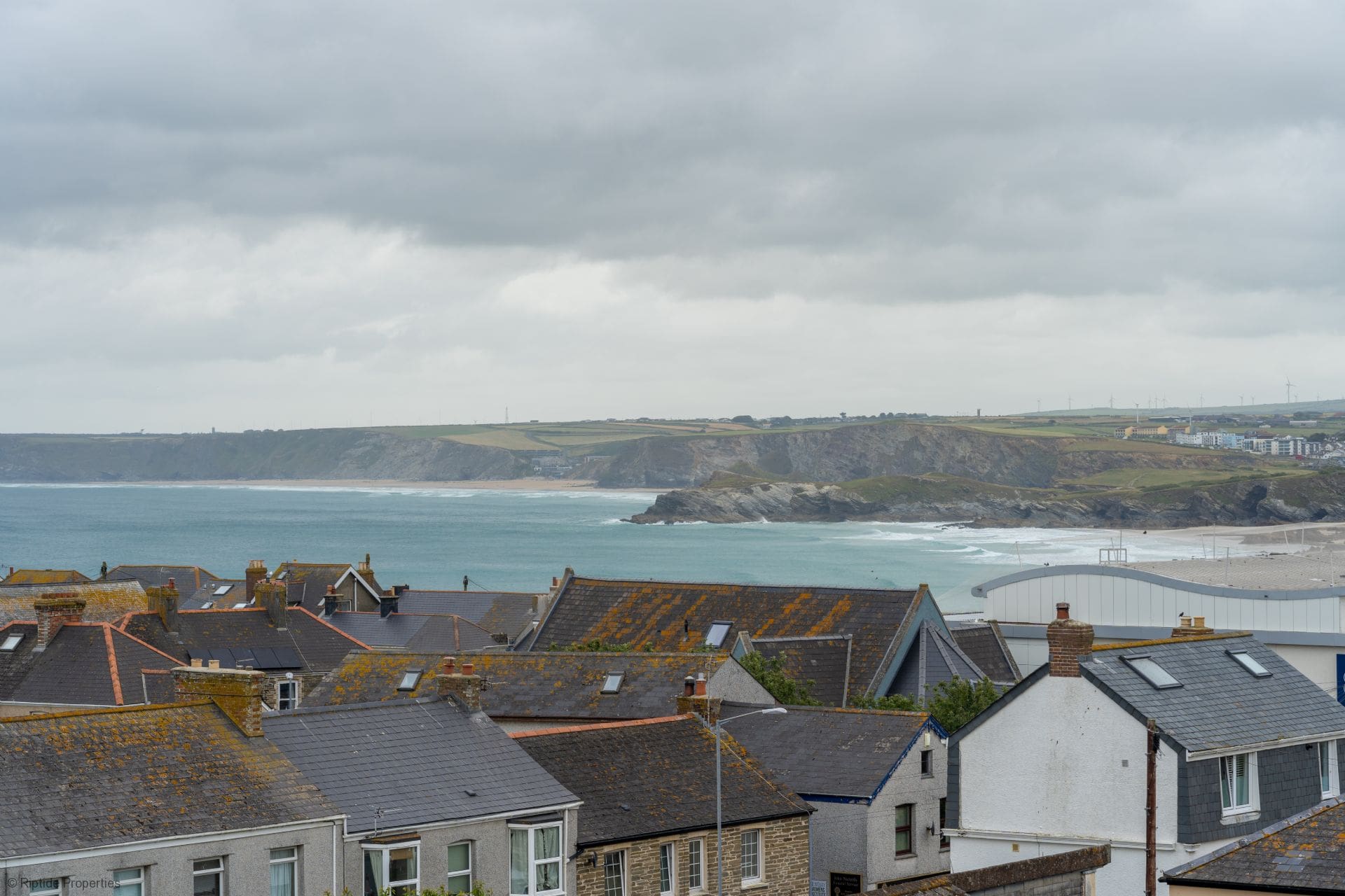 House Pentire Newquay Newquay: Luxury 3-Bedroom Villa with Sea Views and Family Features, Newquay