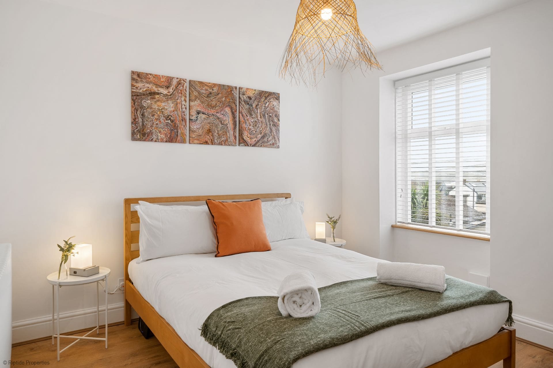 House Pentire Newquay Newquay: Luxury 3-Bedroom Villa with Sea Views and Family Features, Newquay