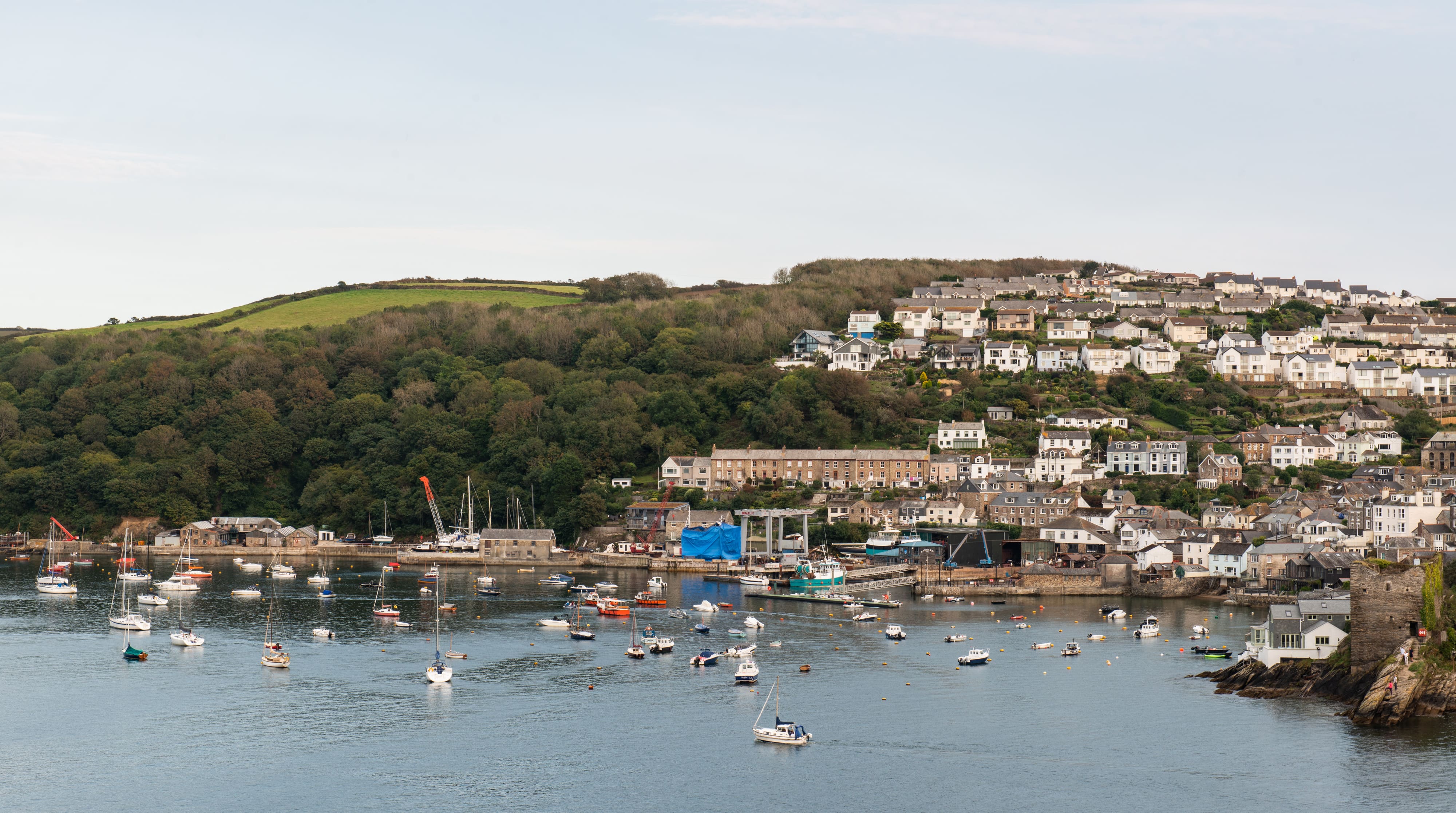 House Helm Pont Pill Fowey: Stylish 3-Bedroom Apartment with Sea Views, Apartment Rental Fowey, Cornwall