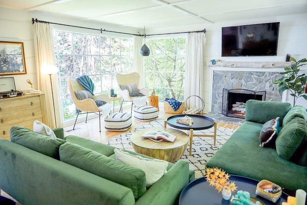 Villa Boreas Grass Valley Lake Arrowhead: 4-Bedroom Luxury Apartment with Lake Views, Lake Arrowhead