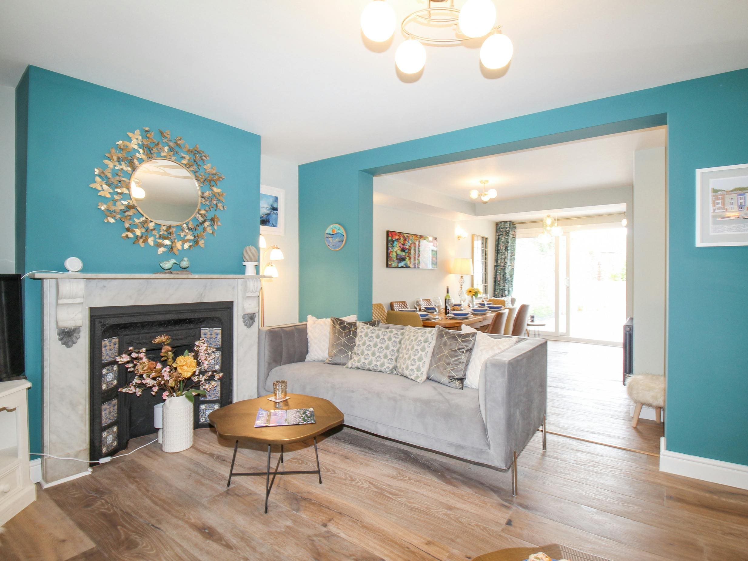 House Portland Weymouth: Luxury 4-Bedroom Villa with Seaview and Family-Friendly Facilities, Weymouth