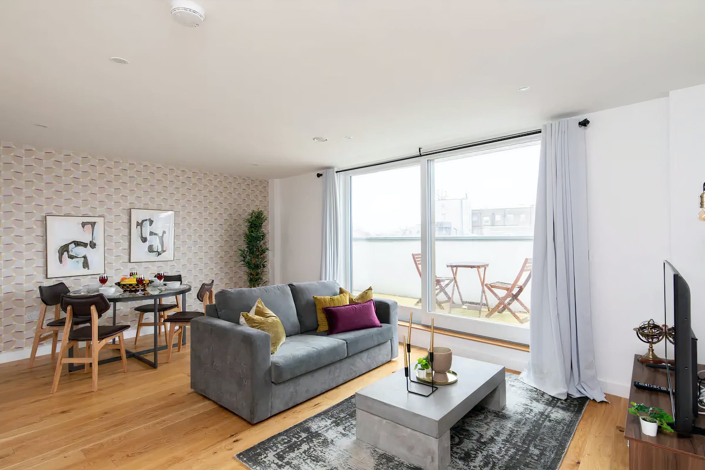 House Gregale Primrose Hill Chalk Farm: Chic 2-Bedroom Family-Friendly Apartment Rental Chalk Farm London