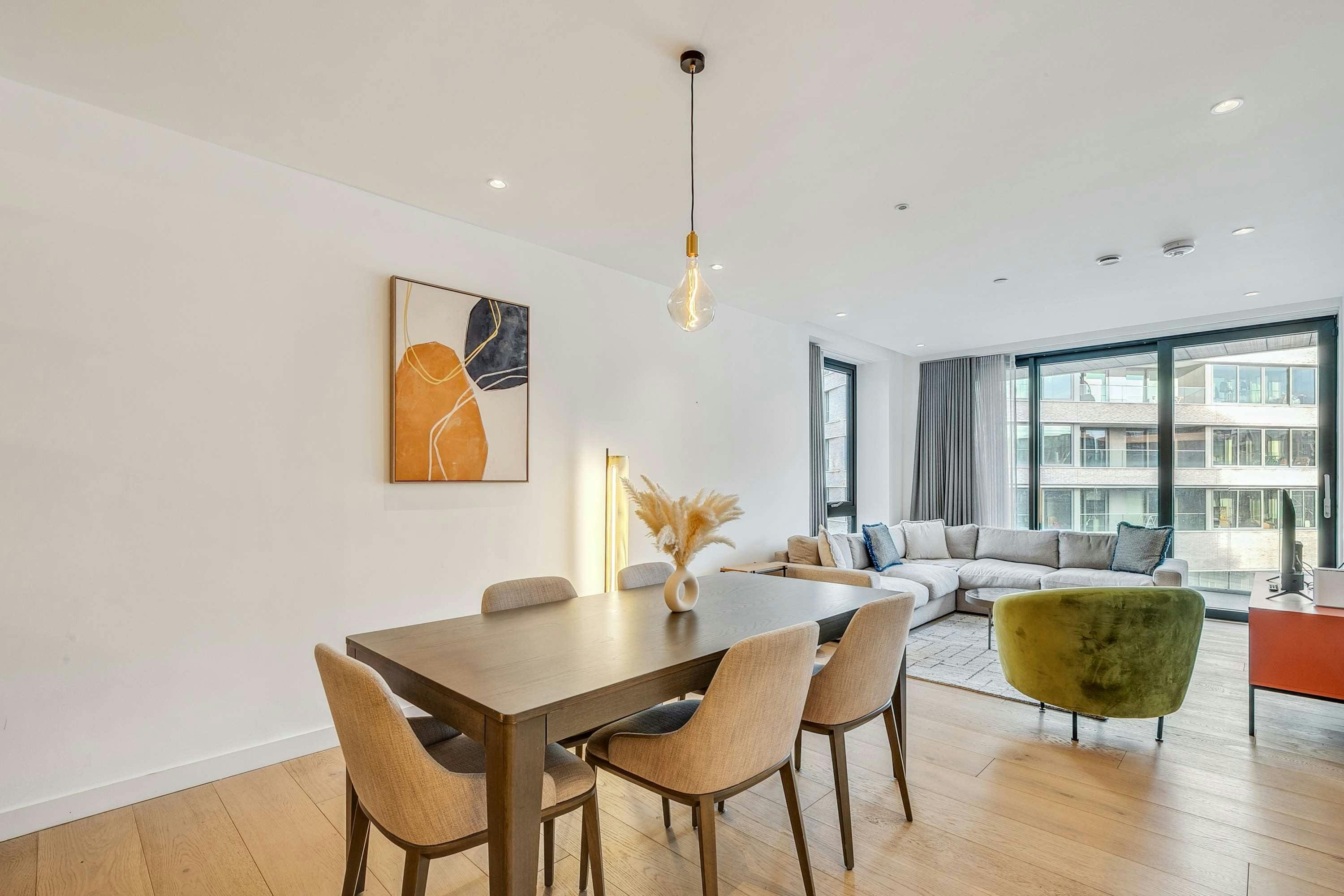 House Gloaming Regent’s Park Kings Cross: Contemporary 2-Bedroom Apartment with Gym and Balcony, Kings Cross