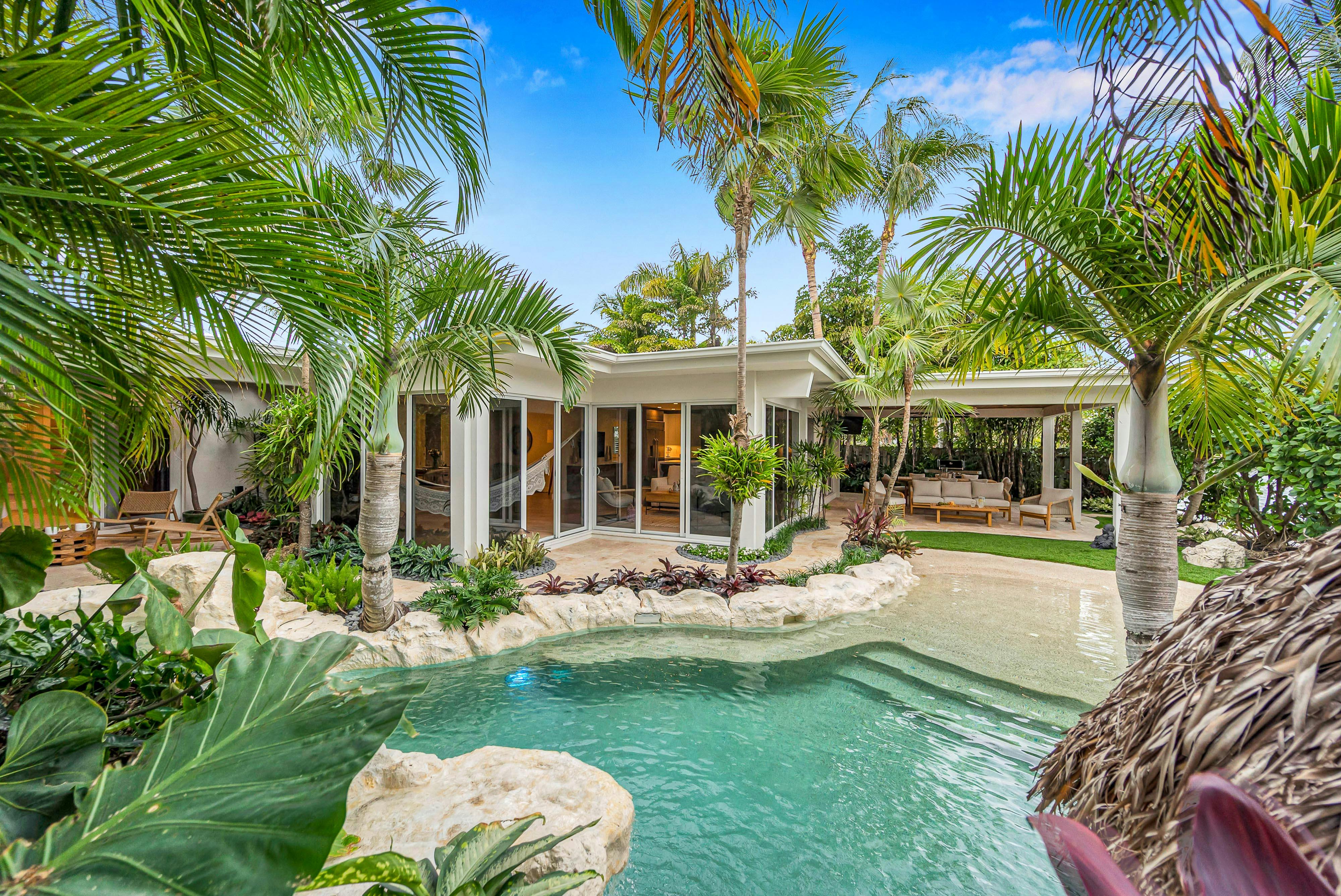 Villa Vesper Tarpon Fort Lauderdale: Exquisite 4-Bedroom House with Pool and Seaview, Fort Lauderdale