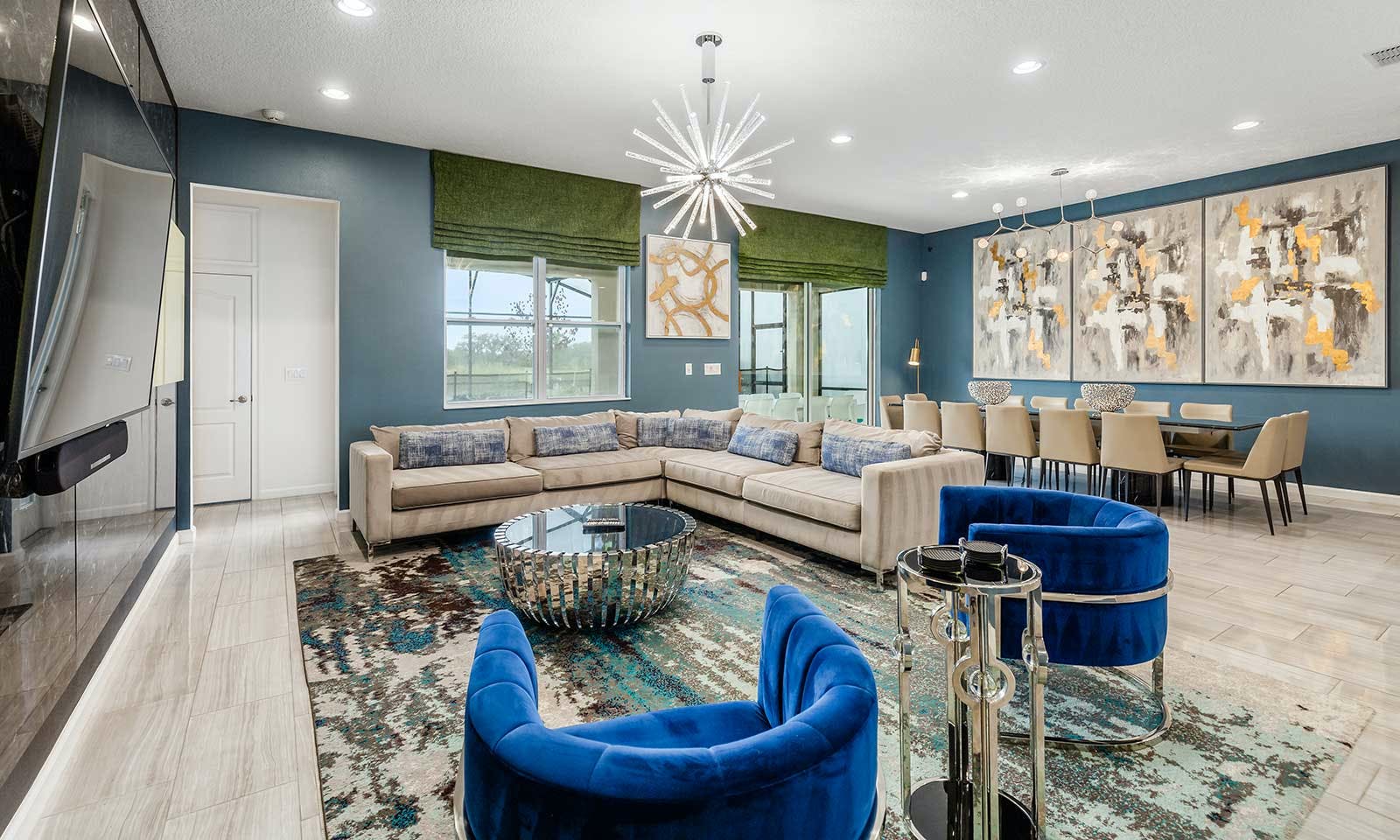 Villa Lysias Safety Harbor Florida: Spacious 10-Bedroom Apartment with Pool and Gym, Polk County