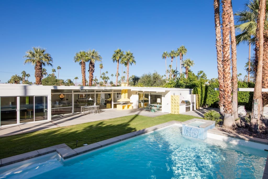 Villa Grecale Edom Hill Cathedral City: Elegant 3-Bedroom Villa with Pool and Hot Tub, Palm Springs