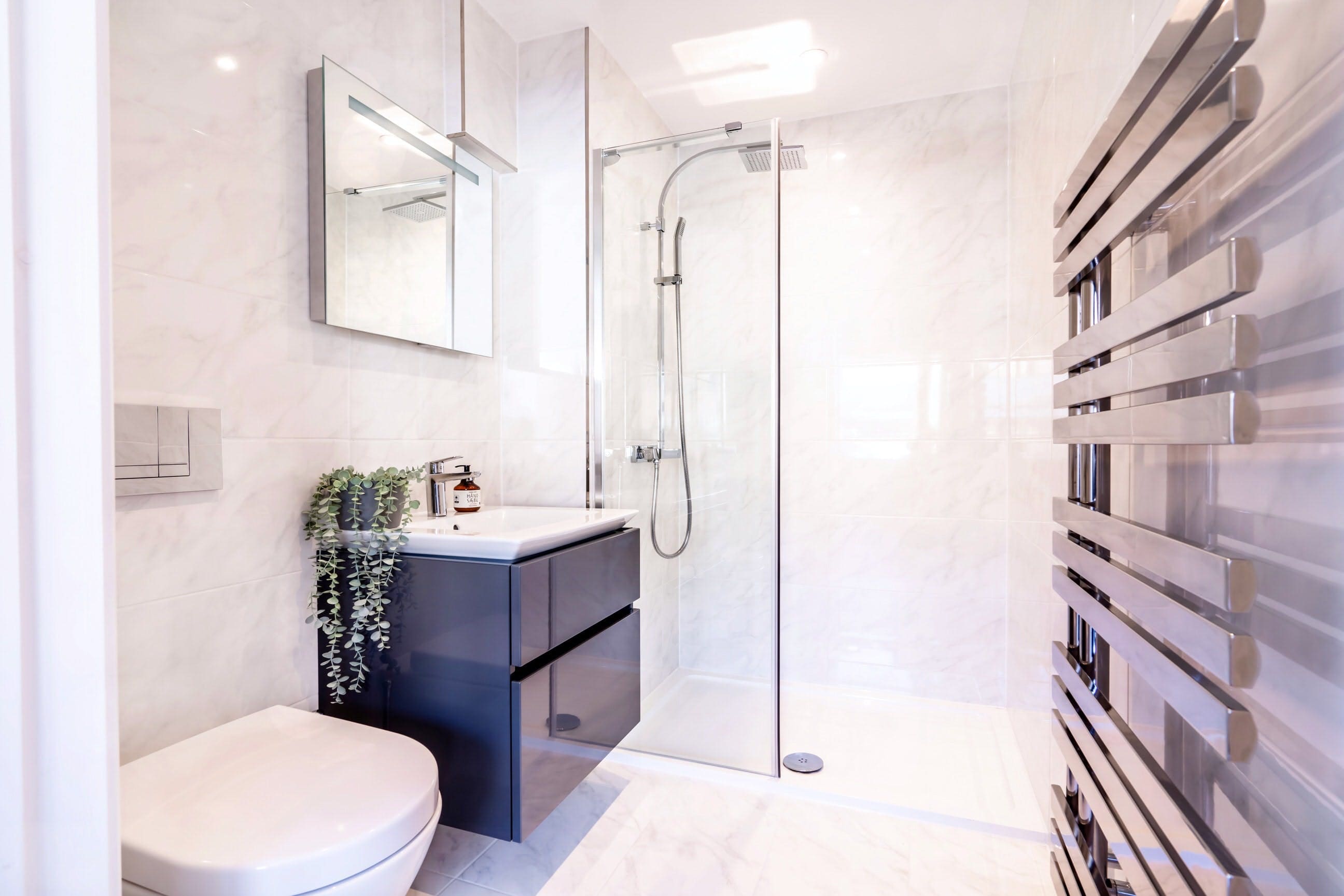 House Serjeants Holborn: Stylish 2-Bedroom Apartment Rental with Balcony in Holborn London