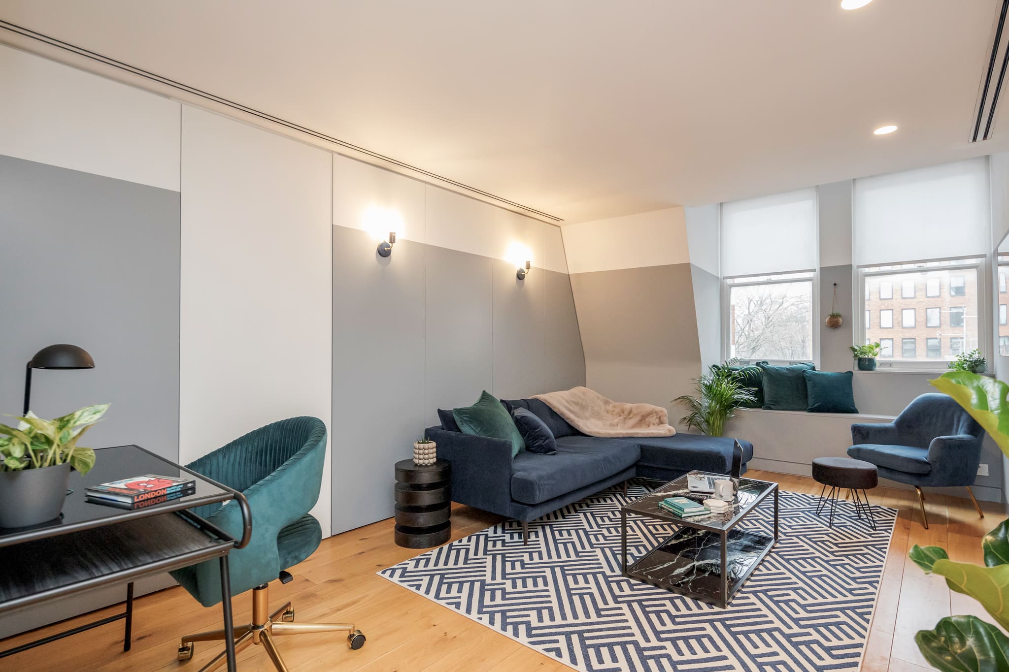 House Serle Holborn: Stylish 2-Bedroom Apartment Rental with Family-Friendly Features, Holborn
