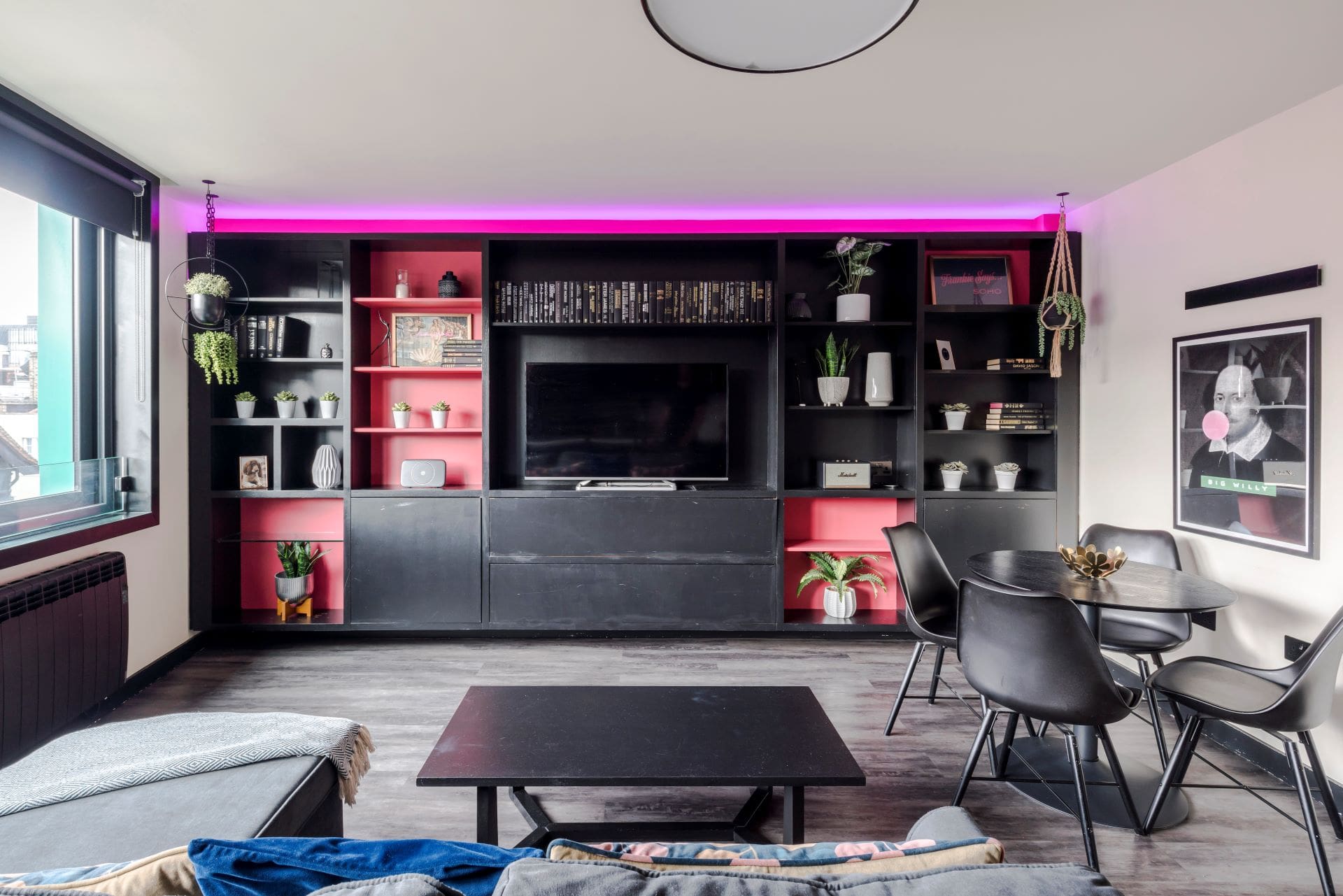 House Helm Bedfordbury The West End: Stylish 1-Bedroom Apartment Rental with Rooftop Terrace, The West End London