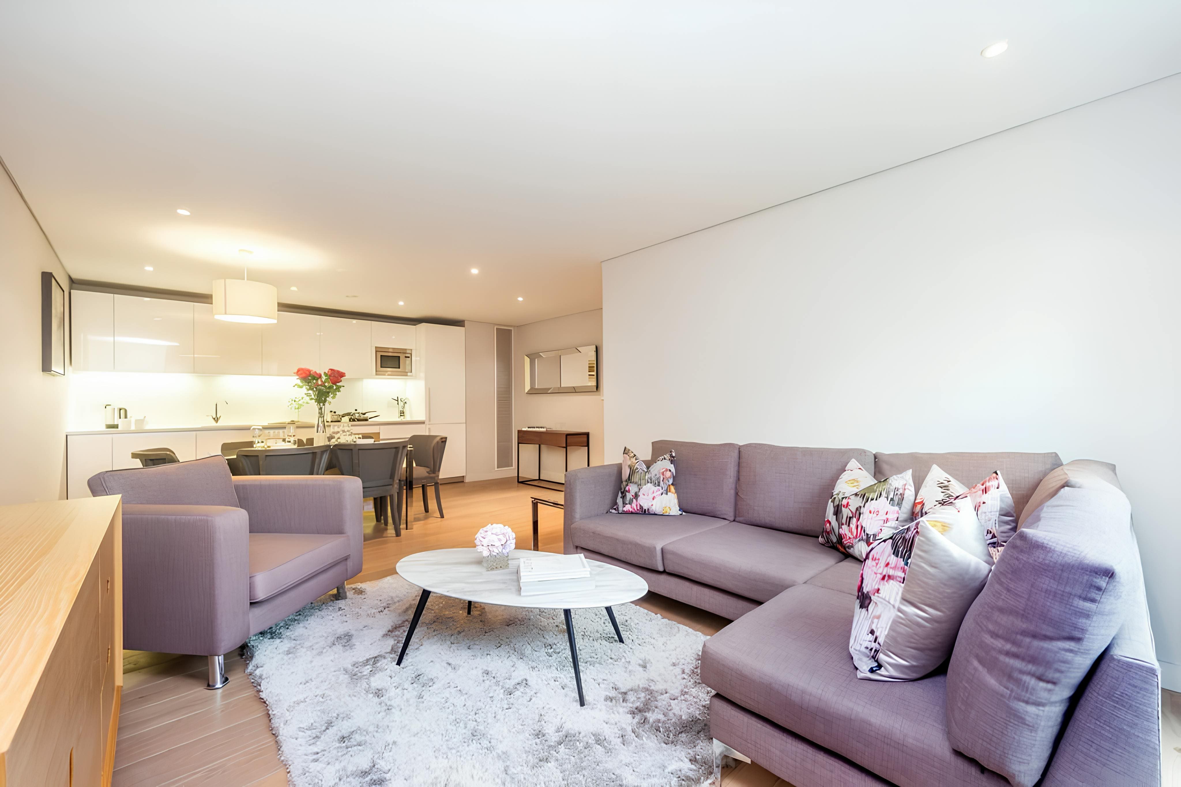 House Sheldon Paddington: Spacious 3-Bedroom Apartment Rental with Family Amenities in Paddington London