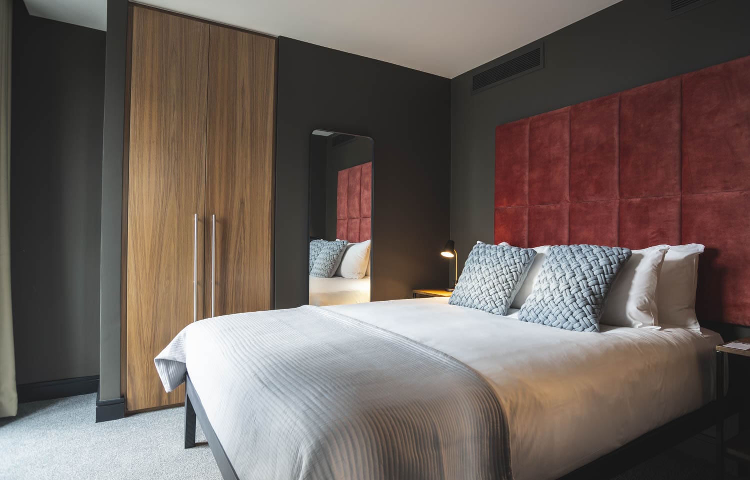 House Sturgeon Wapping: Stylish 1-Bedroom Apartment with Air Conditioning in Wapping, London