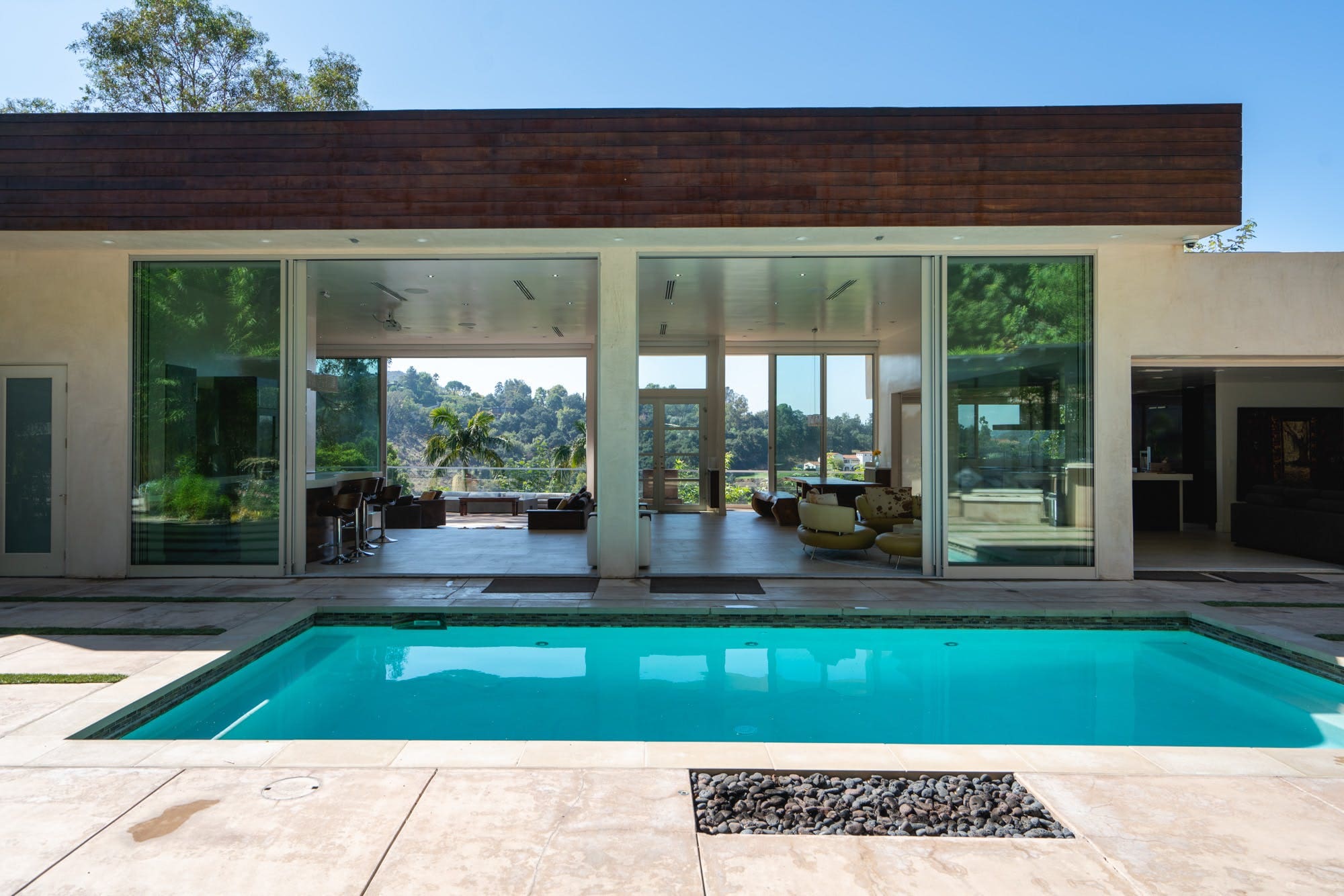 Villa Levante Benedict Canyon Beverly Crest: Spacious 5-Bedroom House with Pool and Sea Views, Beverly Crest