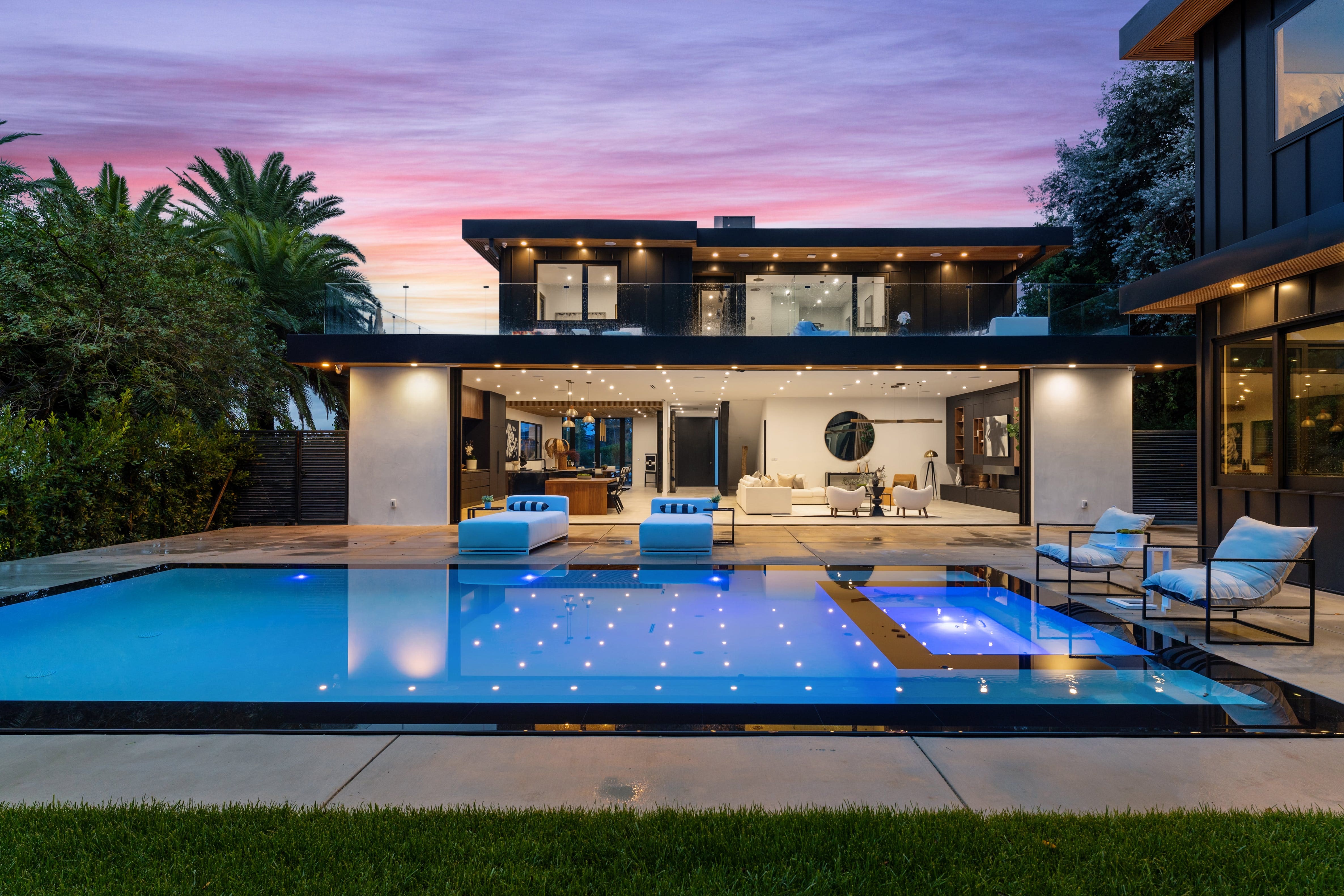 Villa Crepuscolo Runyon Laurel Canyon: Spacious 6-Bedroom House with Pool and Seaview, Laurel Canyon