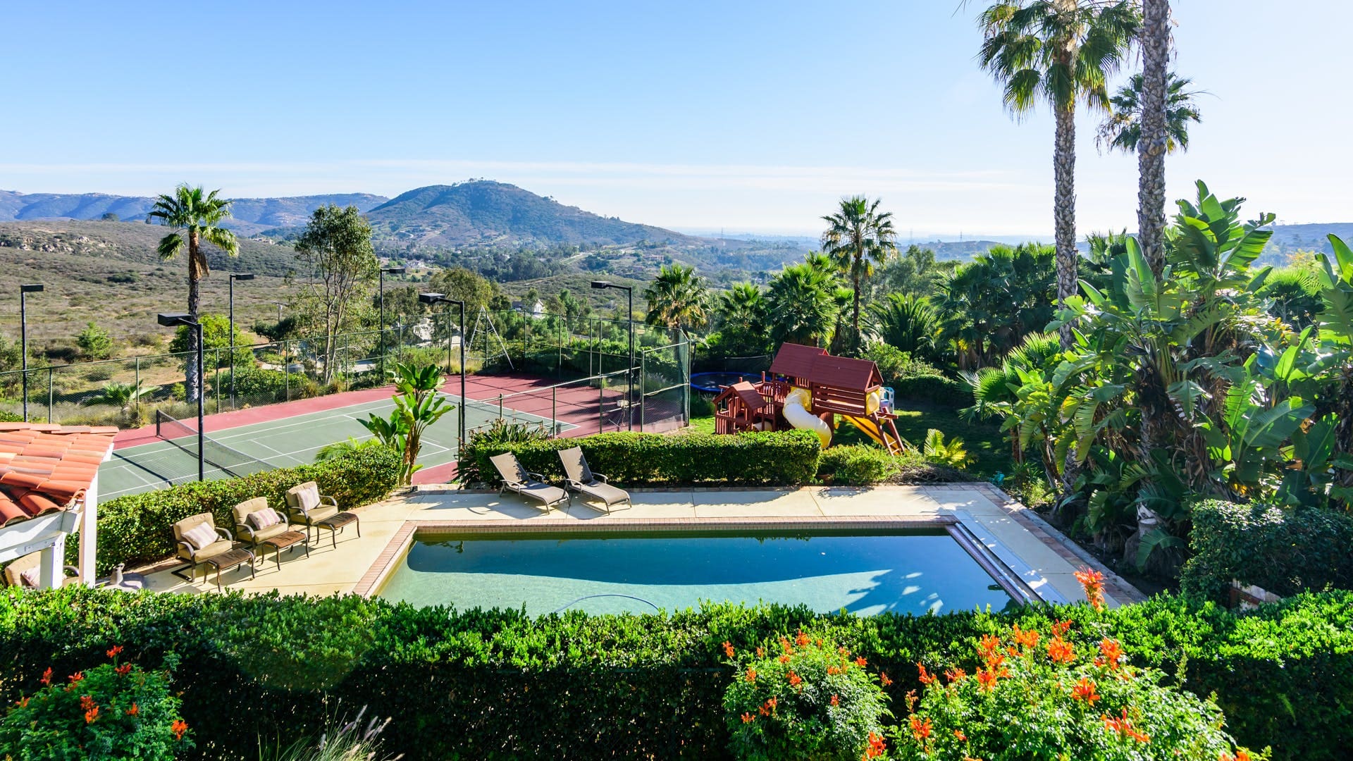 Villa Alba Swami Encinitas: Spacious 6-Bedroom Apartment with Pool and Seaviews, Encinitas