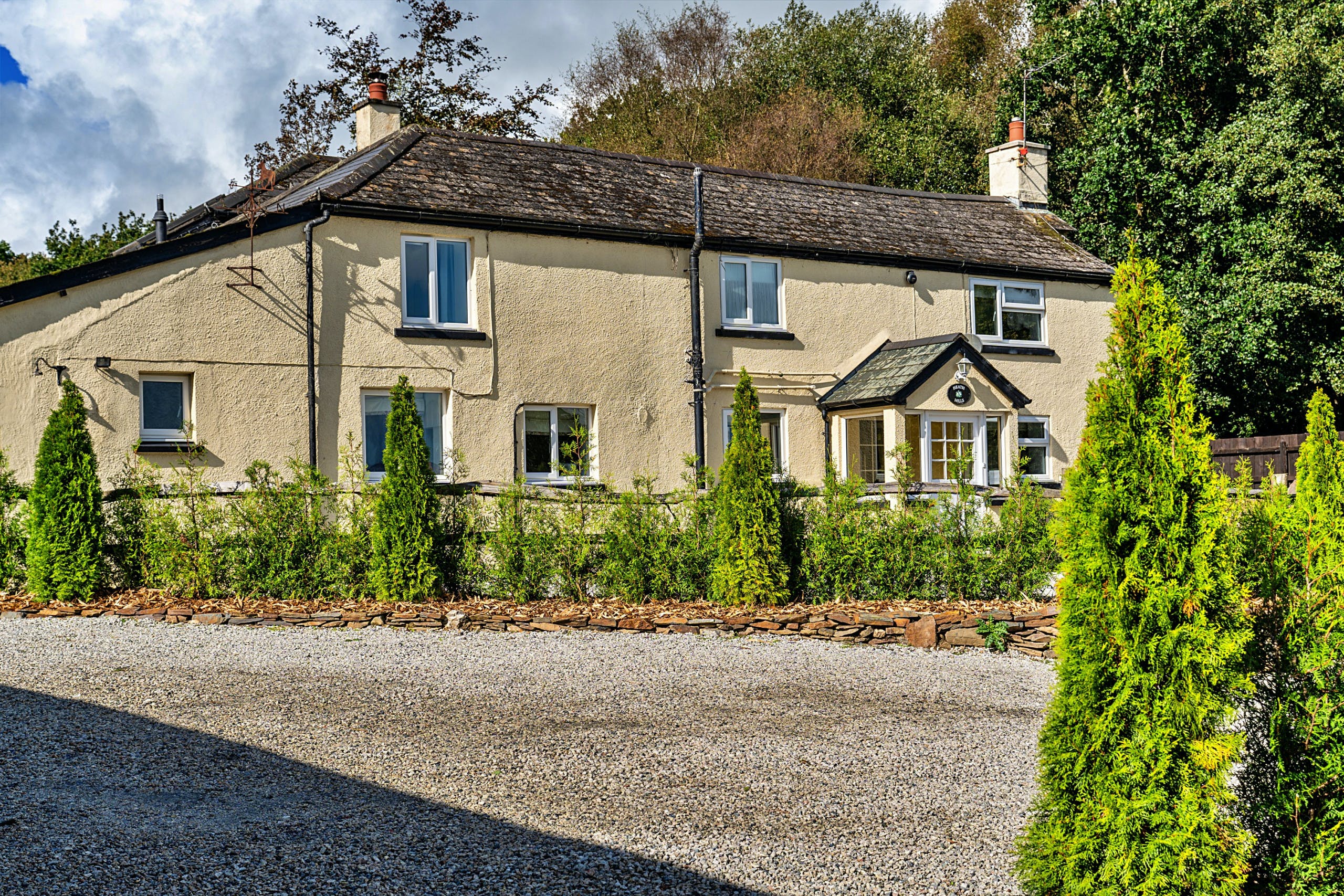House Tors Valley: Luxury 5-Bedroom Cottage with Family Amenities, West Devon