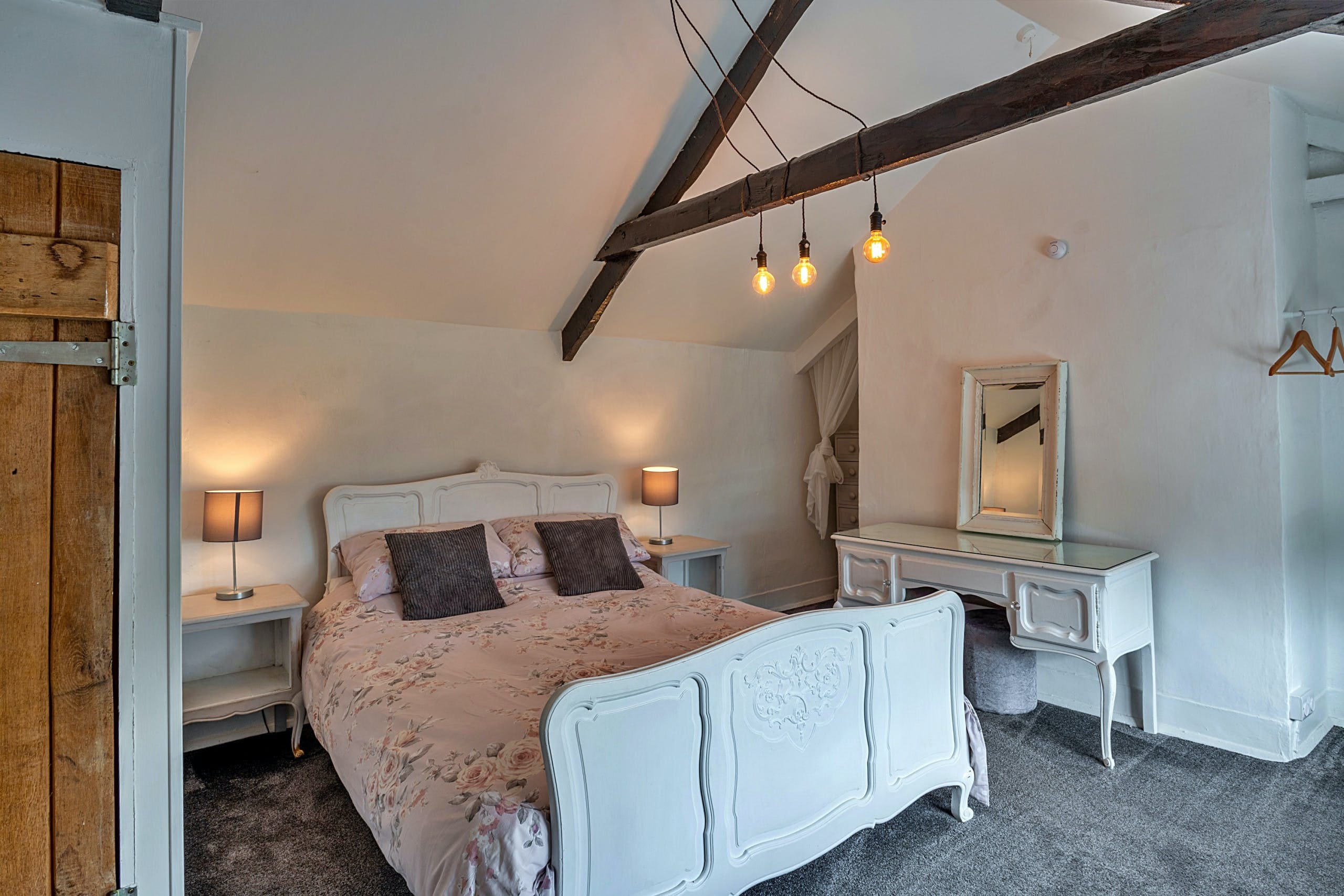 House Tors Valley: Luxury 5-Bedroom Cottage with Family Amenities, West Devon