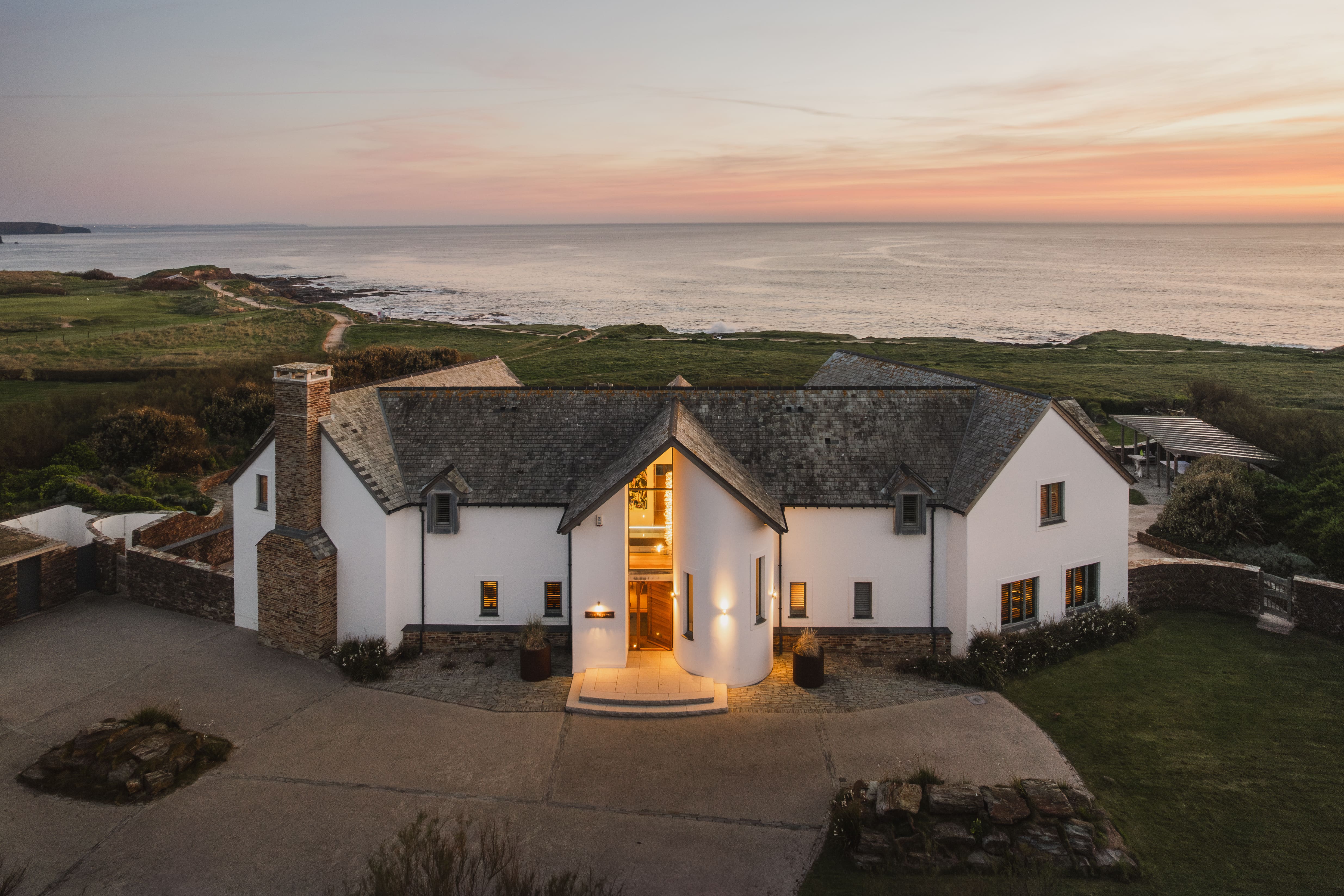 House Trevose Cornwall: 5-Bedroom Luxury House with Seaviews, Cornwall