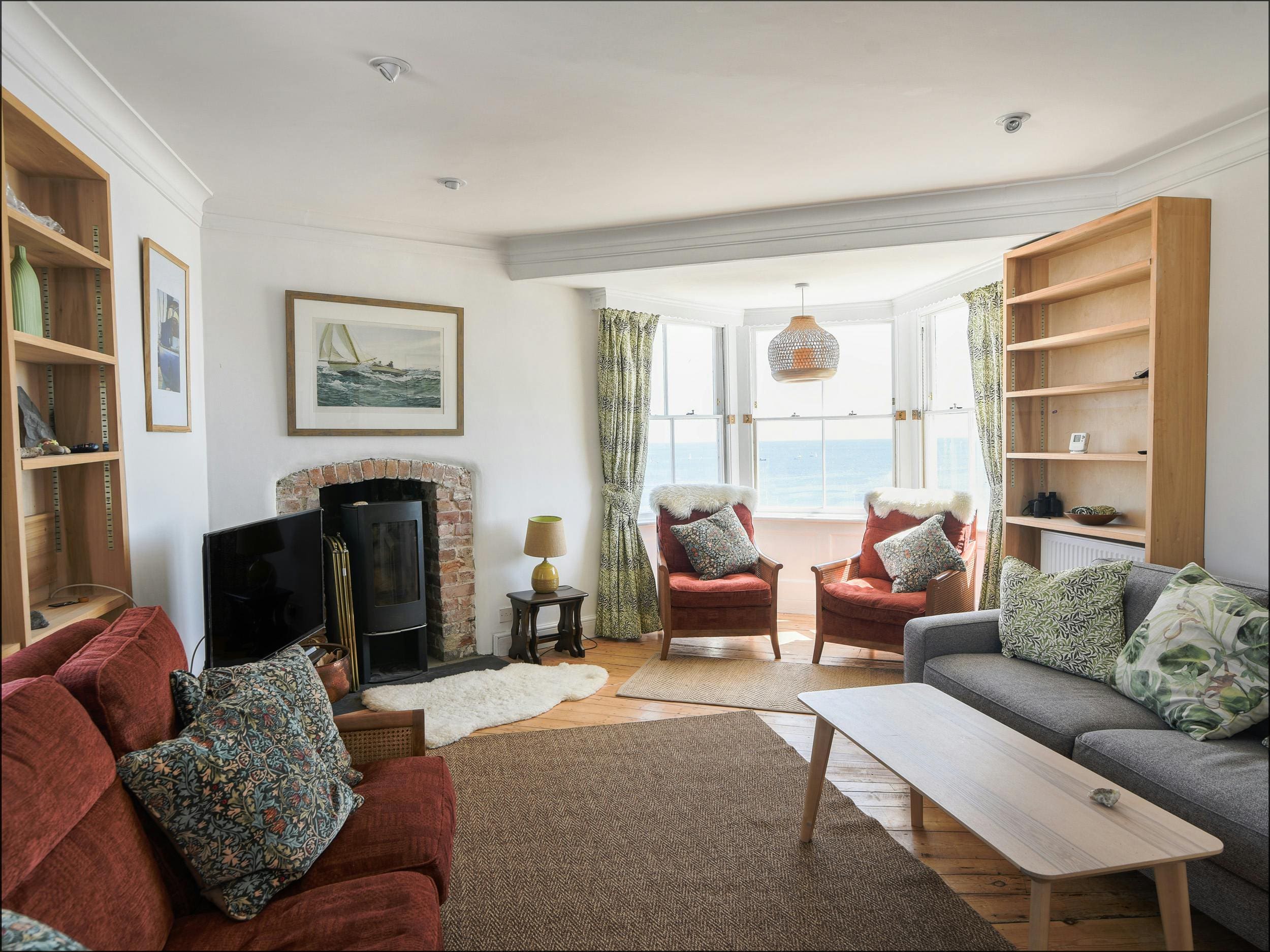 House Undercliff Lyme Regis: Luxury 3-Bedroom House with Seaview and Beachfront, Lyme Regis