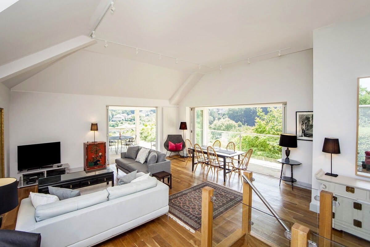 House Widcombe Bath: Luxury 2-Bedroom Family-Friendly Villa Rental Near Widcombe, Bath