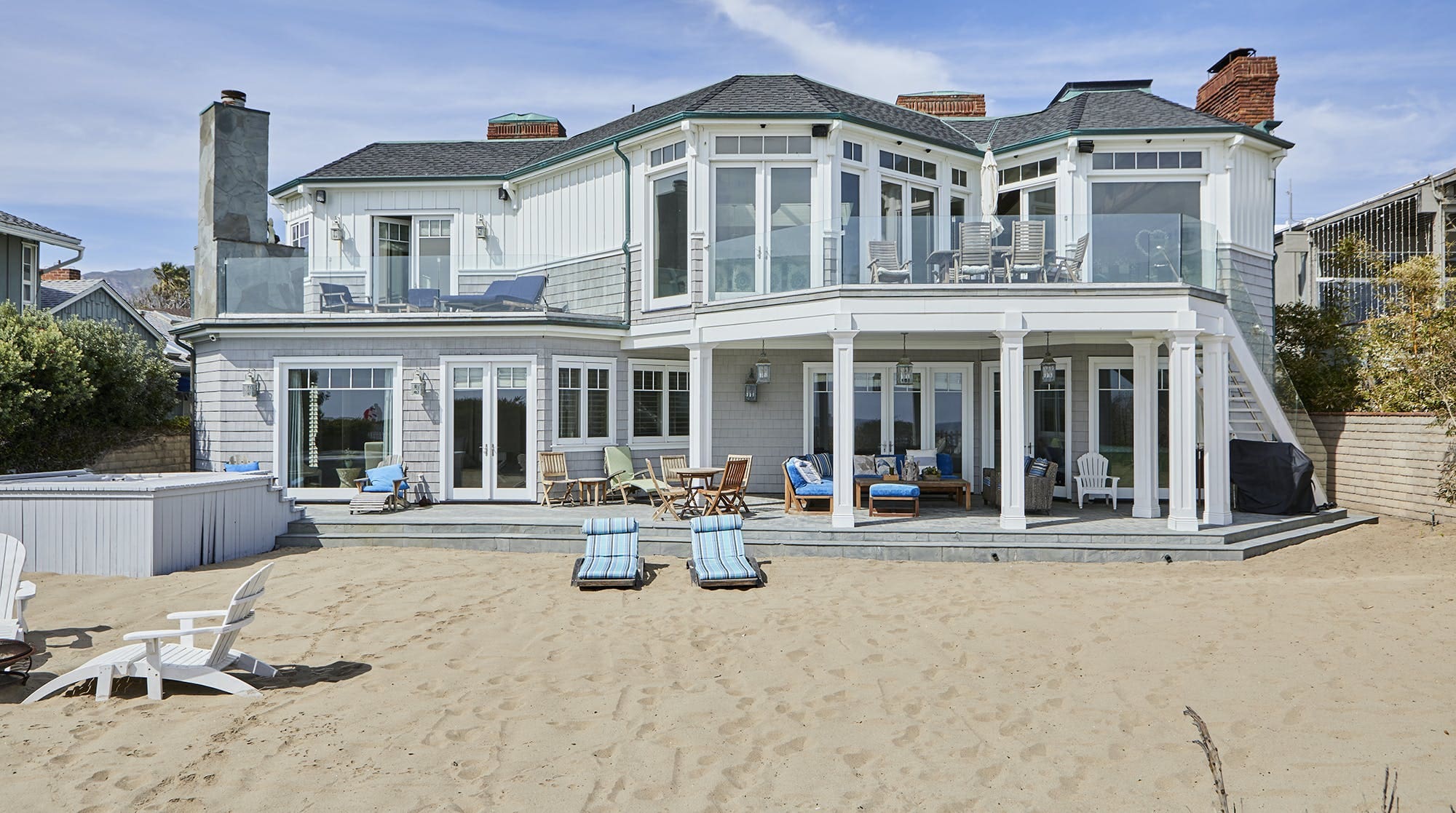 Villa Boreas Escondido Malibu: Luxury 7-Bedroom House with Ocean Views and Hot Tub, Malibu