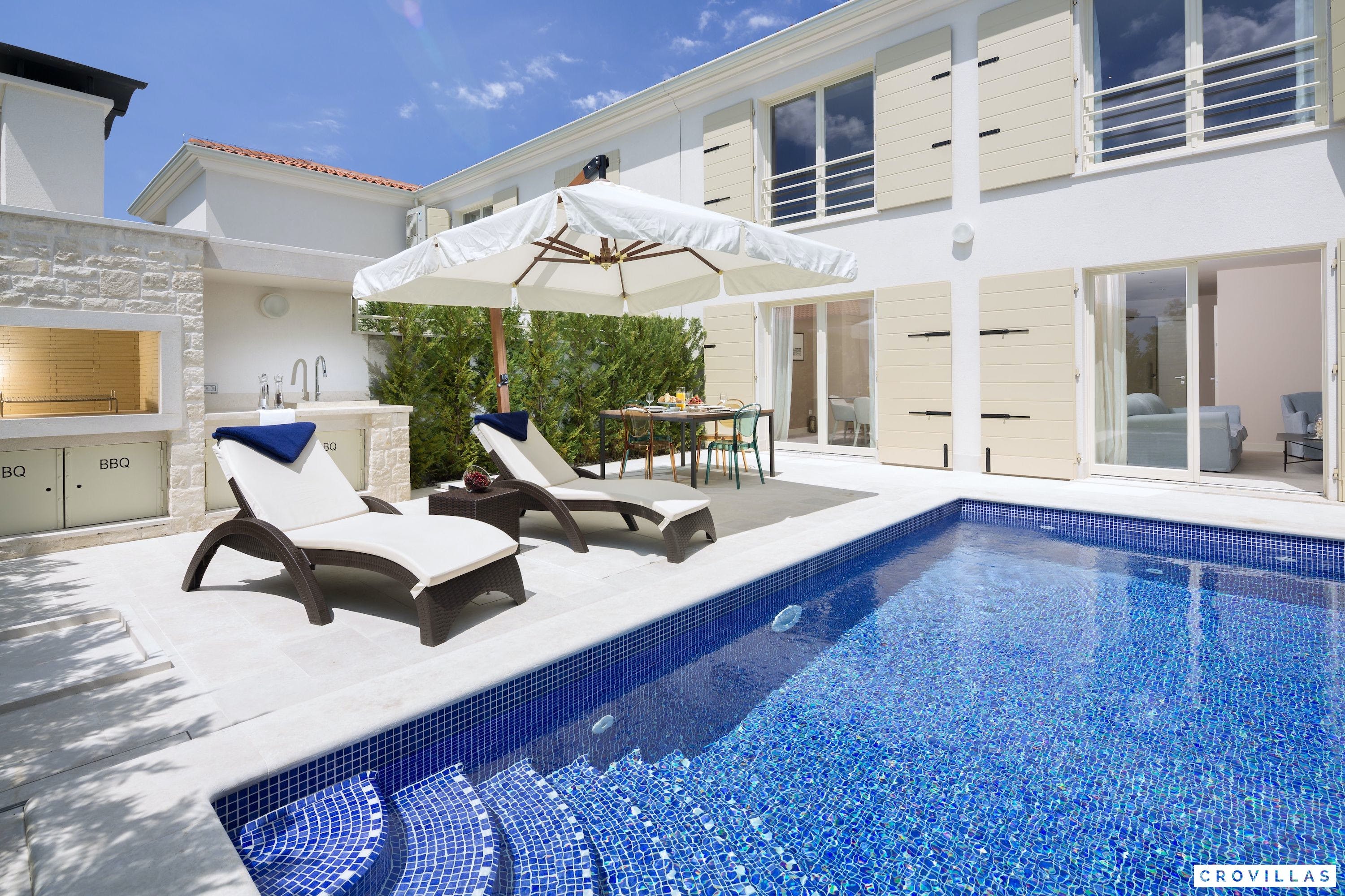Kuća Baredine Vabriga: Stylish 2-Bedroom Apartment with Sea View and Pool, Istria