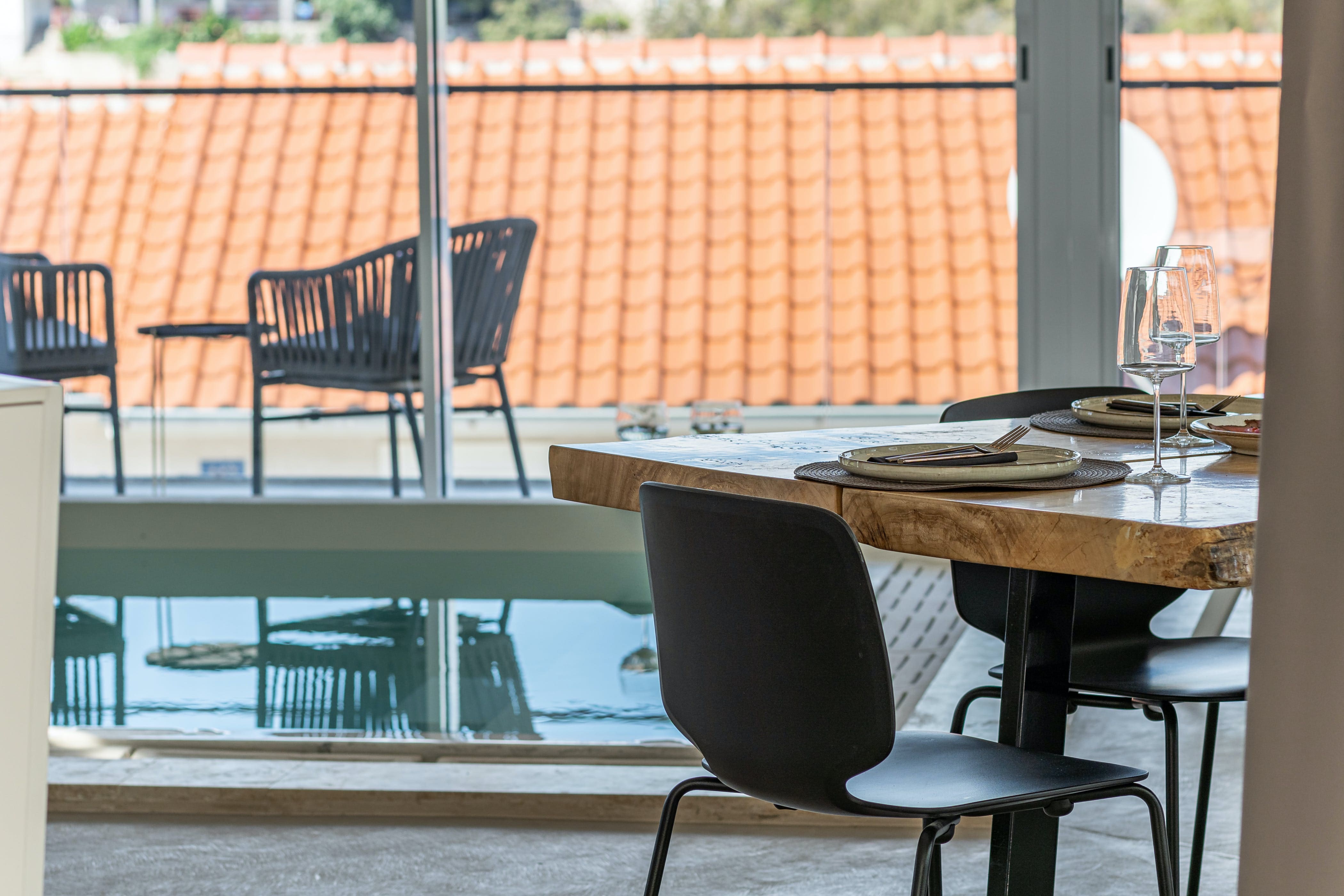 Kuća Alba Znjan Split: Spacious 4-Bedroom Apartment with Seaview and Pool, Split