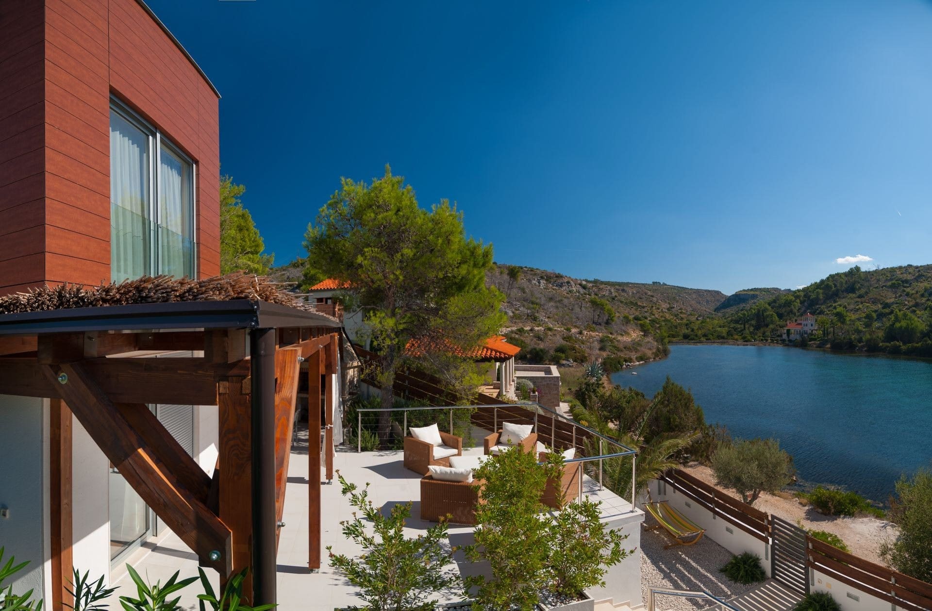 Kuća Lefki Žnjan Split: 5-Bedroom Luxury Apartment with Infinity Pool and Seaview, Split