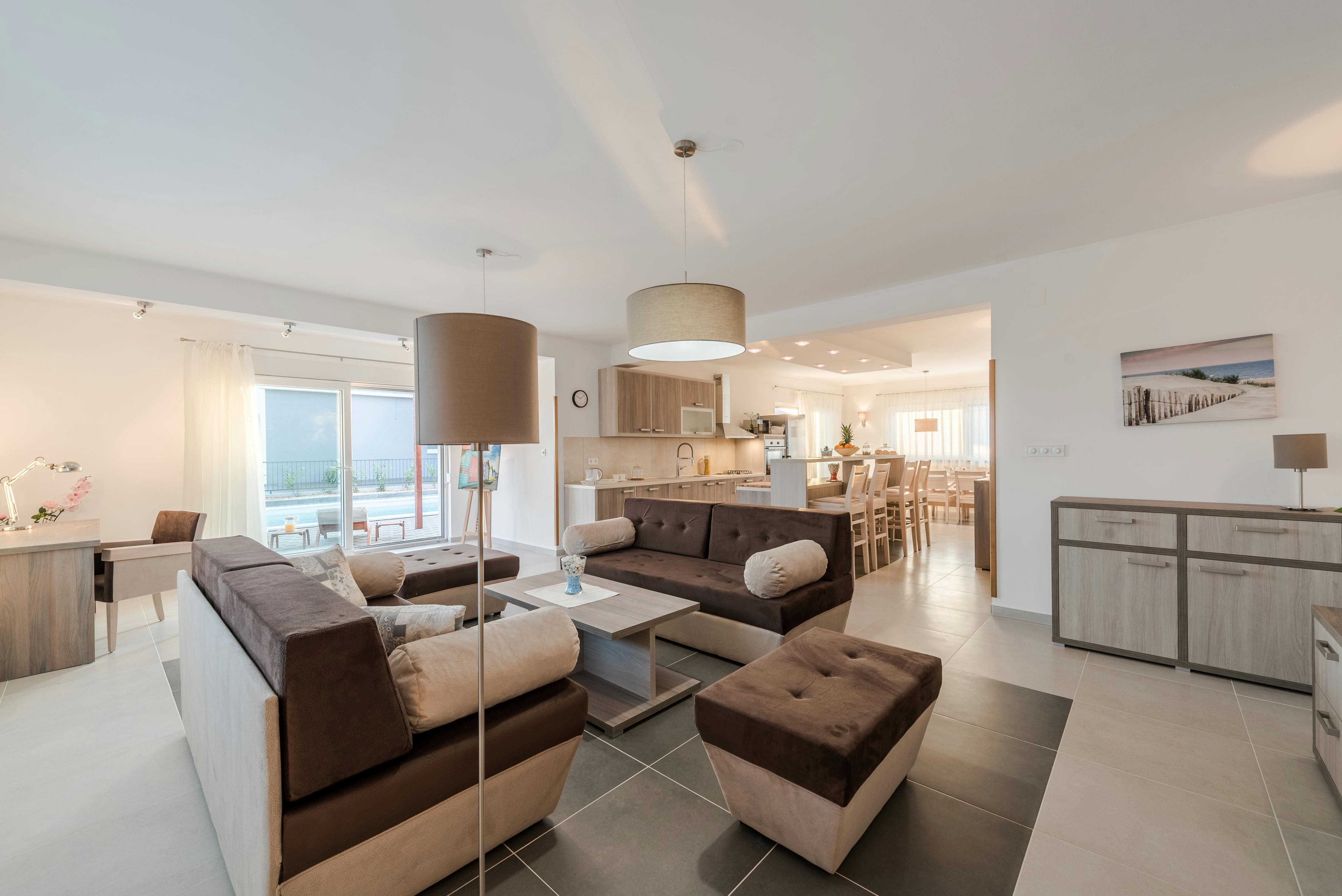 Kuća Petrić Zadar: Luxury 4-Bedroom Villa with Private Pool and Seaview, Zadar
