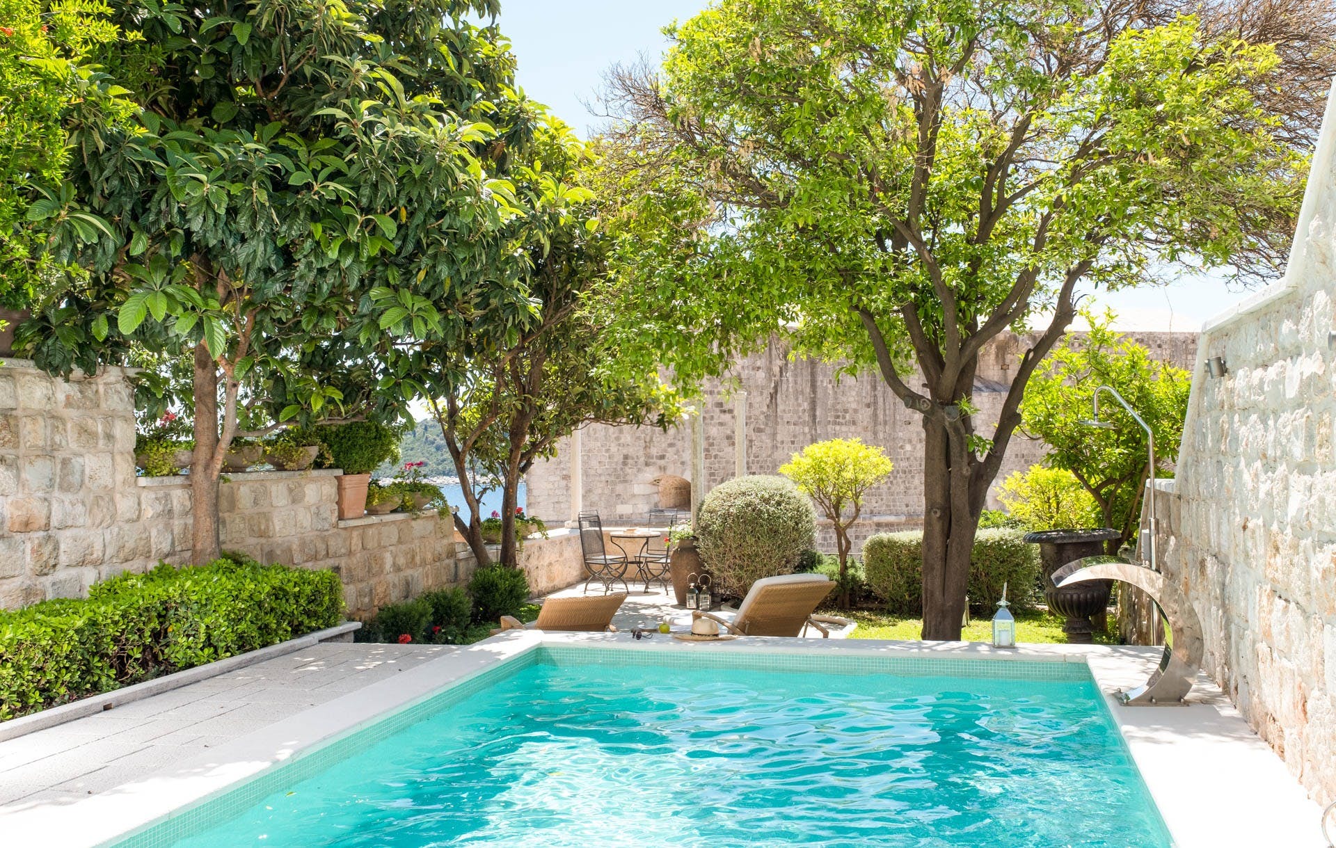 Kuća Apatija Belvedere Dubrovnik: Elegant 4-Bedroom Apartment with Pool and Sea Views, Dubrovnik