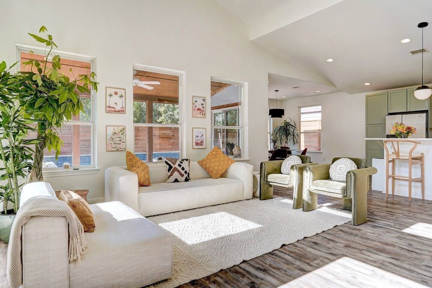 Manor Balcones Austin: Luxury 3-Bedroom Apartment with Private Pool, Travis County Austin