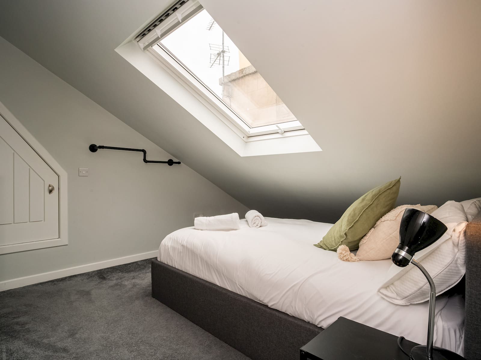 Manor Bruntsfield Edinburgh: Charming 3-Bedroom Apartment with Seaview in Bruntsfield & Morningside