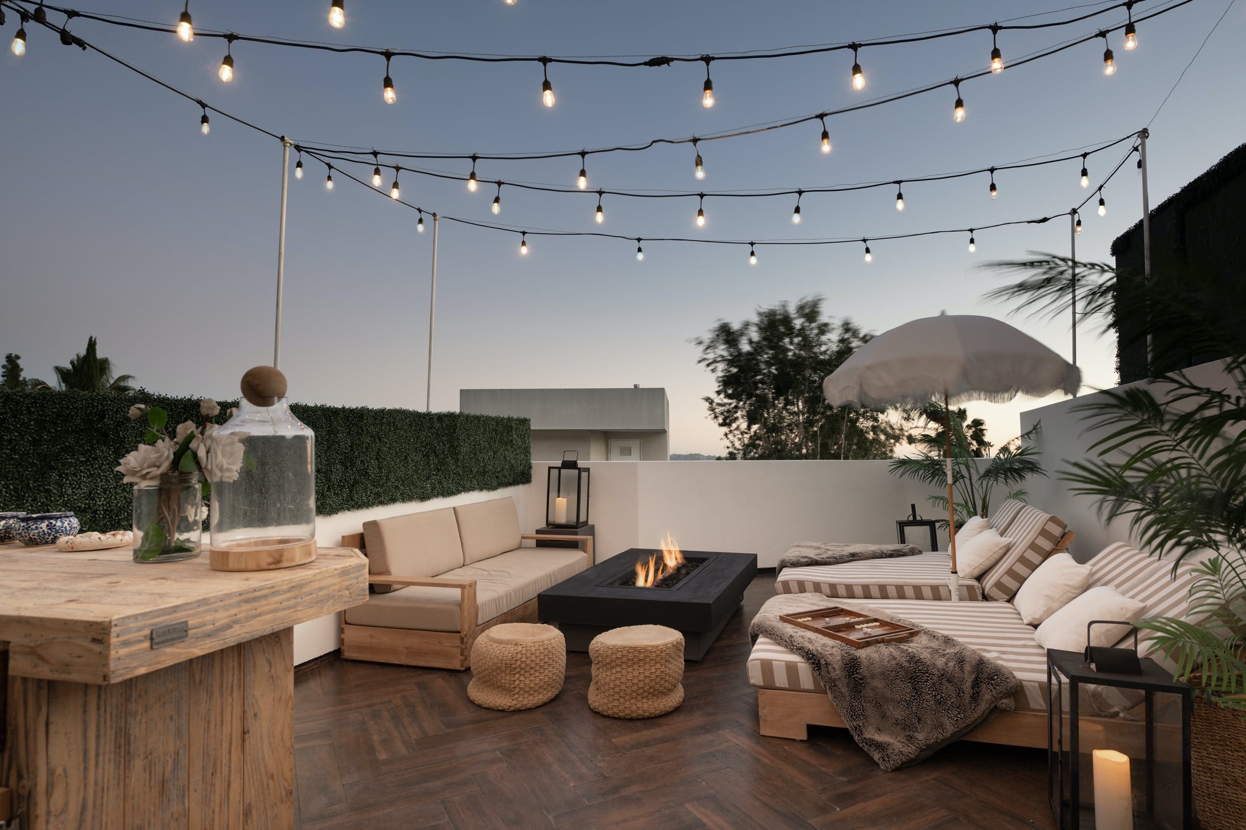 Manor Doheny WestHollywood: Luxury 3-Bedroom Apartment with Sea Views in West Hollywood