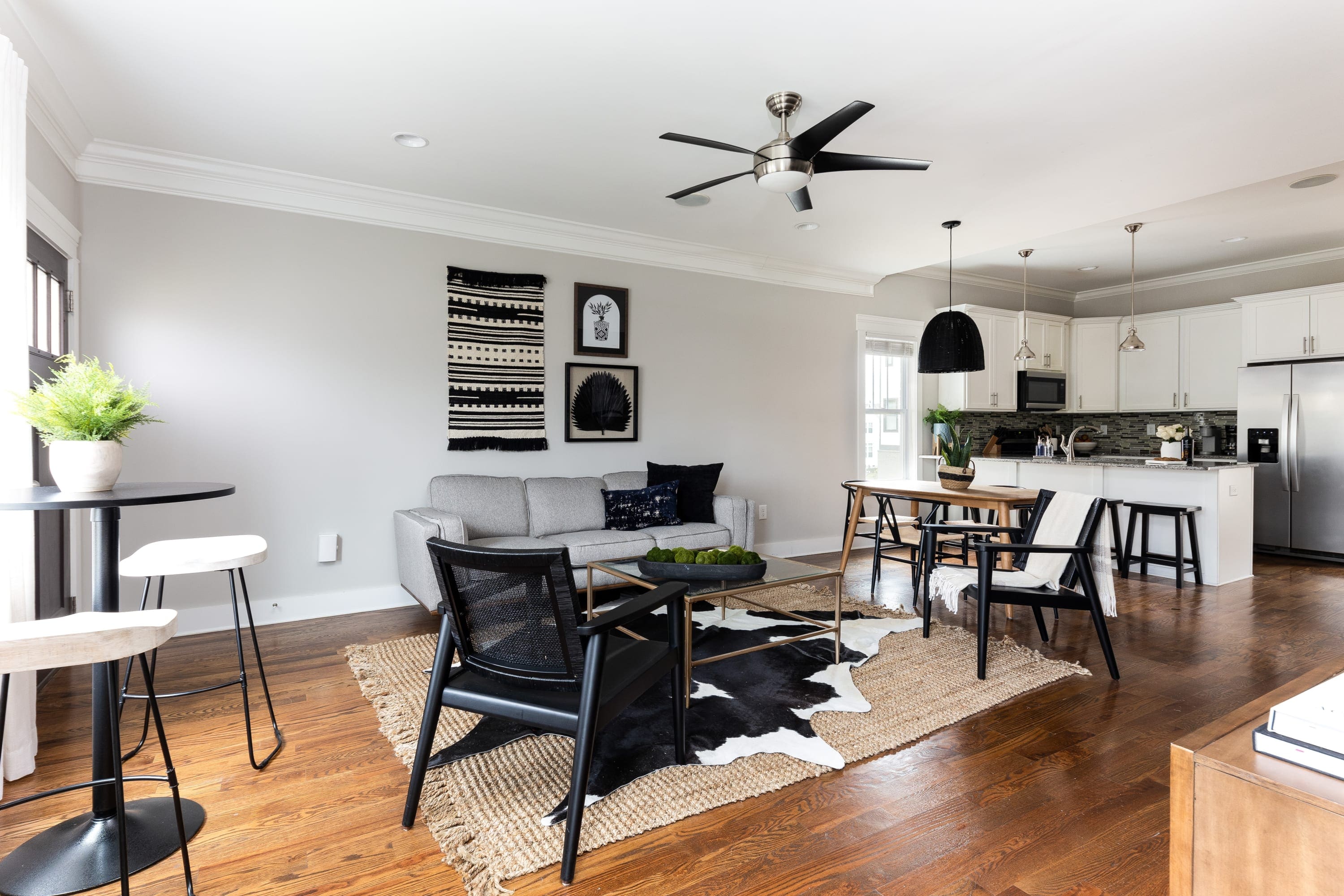 Manor Edgehill Nashville: Luxury 3-Bedroom Townhouse with En-Suite Baths and Air-Con, Nashville